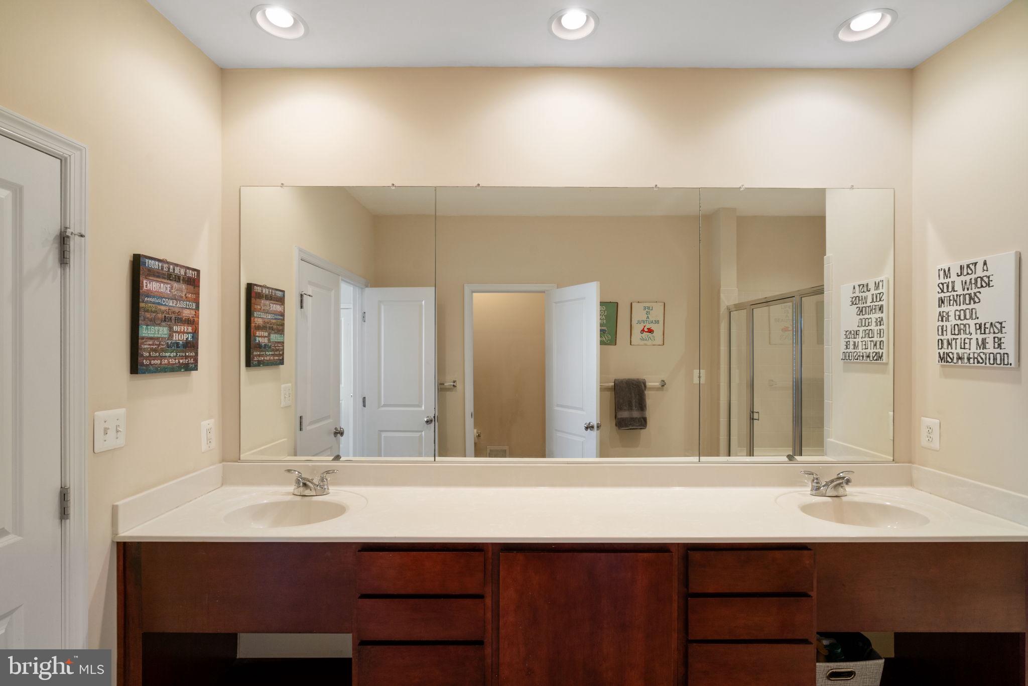 BRAMBLETON TOWN CTR RESI - Residential