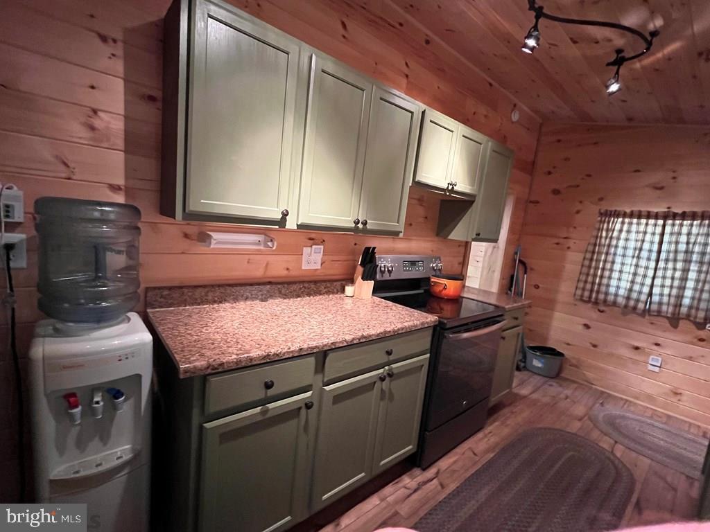 ROTHROCK STATE FOREST - Residential