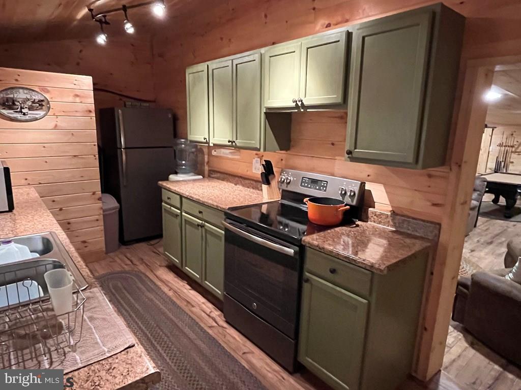 ROTHROCK STATE FOREST - Residential