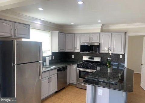 Condo For Rent - 416 Veitch Street #307<br/> ARLINGTON, VA 22204