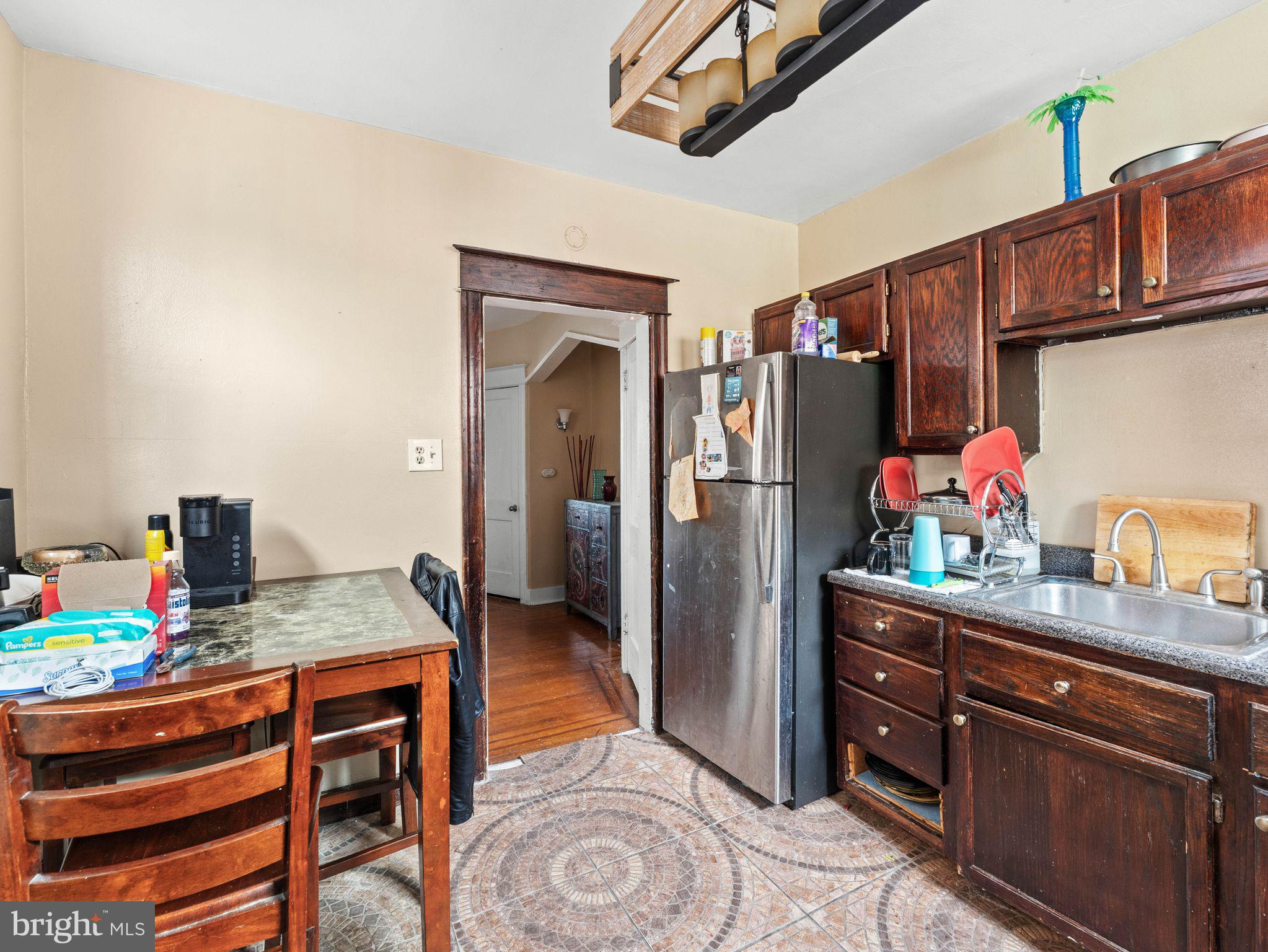 LAWNCREST - Residential