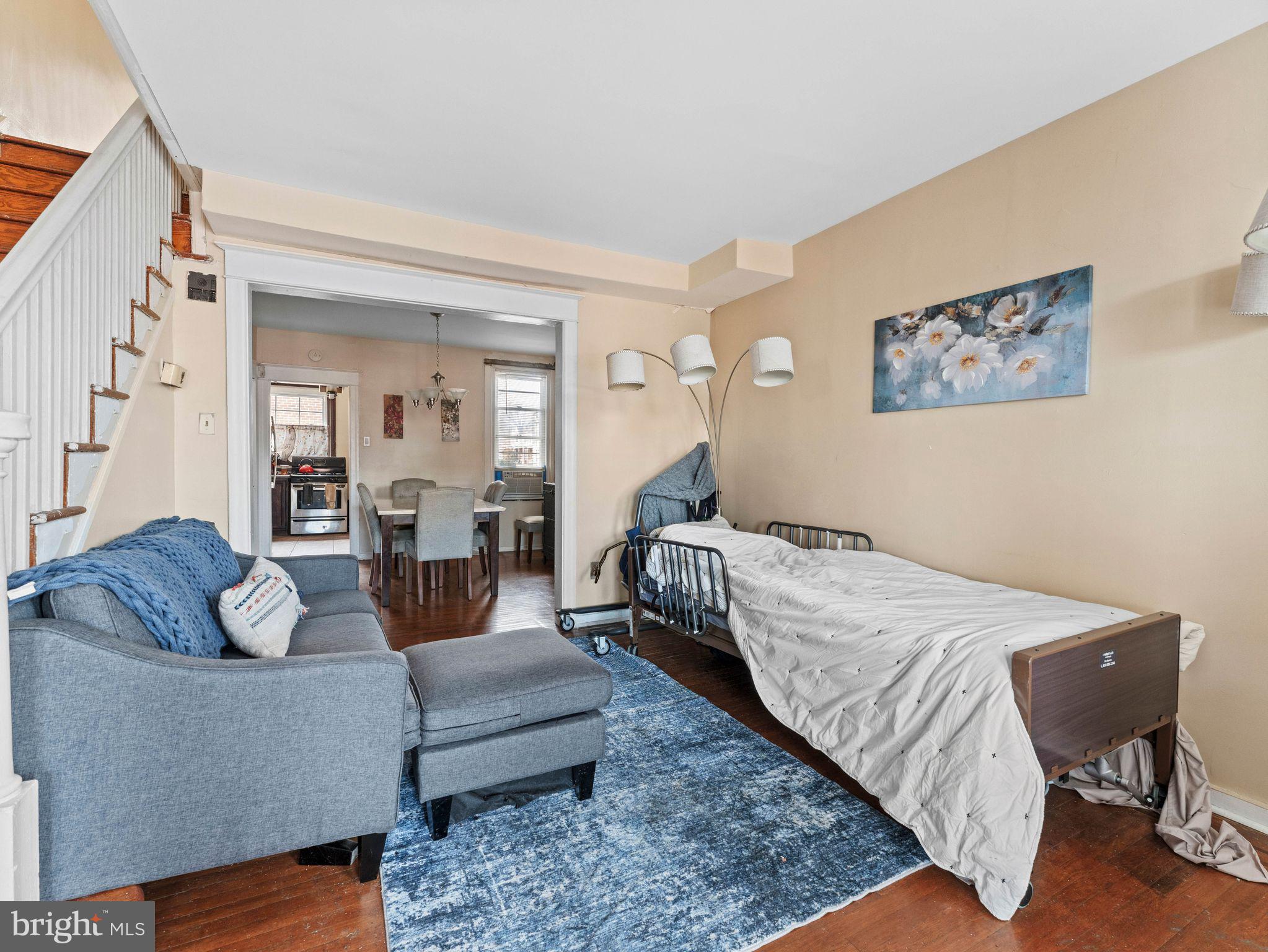 LAWNCREST - Residential