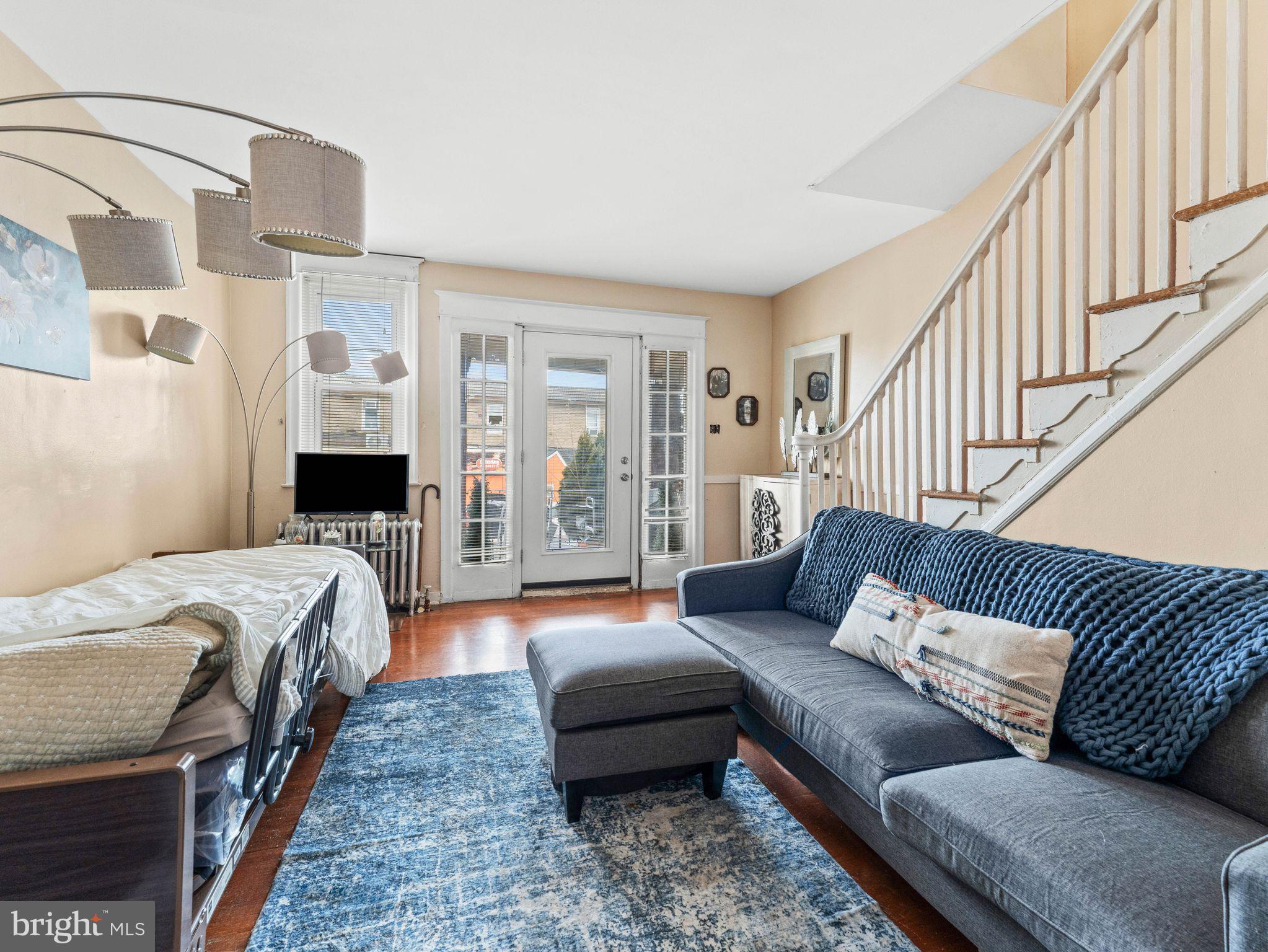 LAWNCREST - Residential