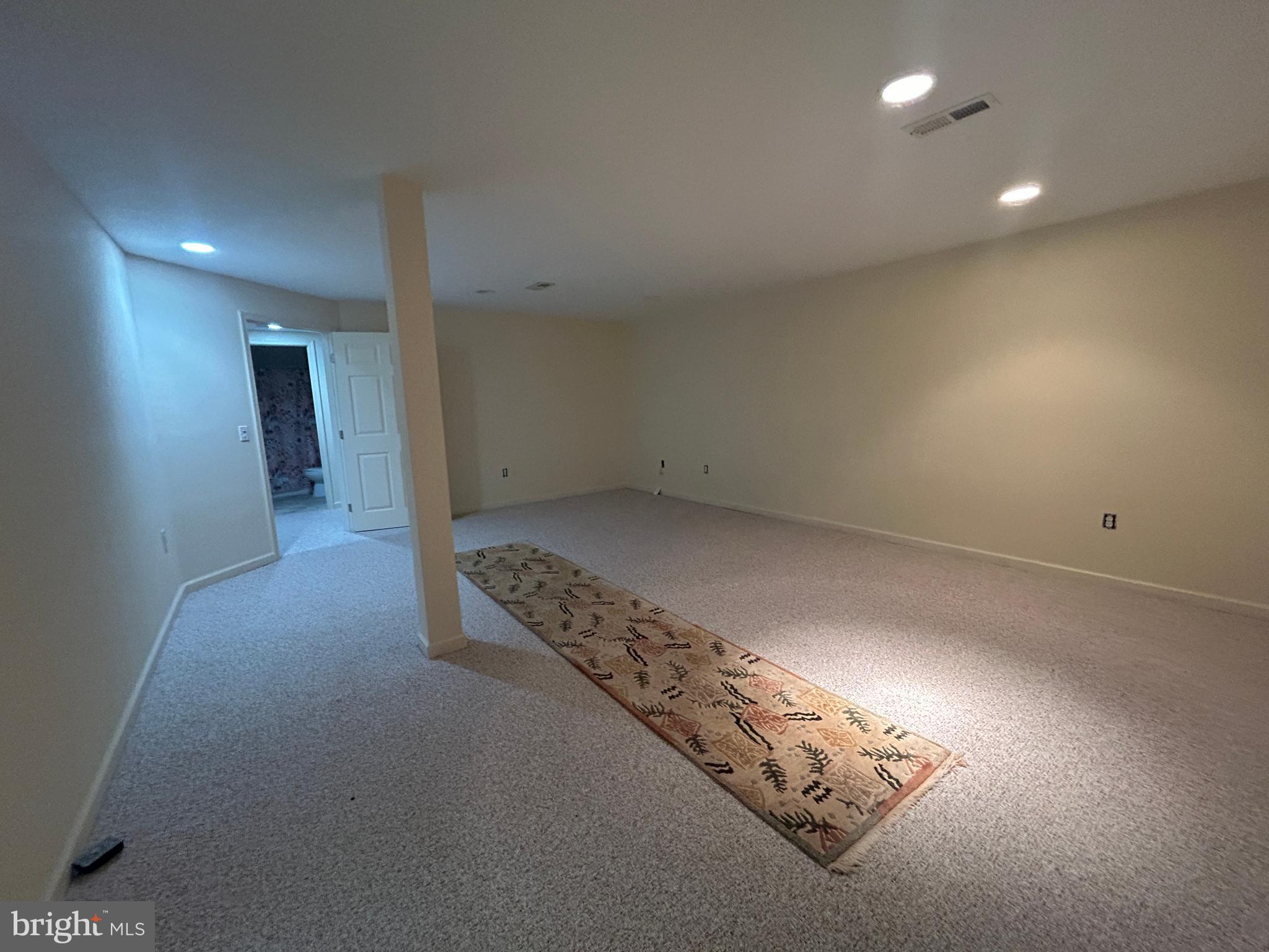 FAWN LAKE - Residential Lease