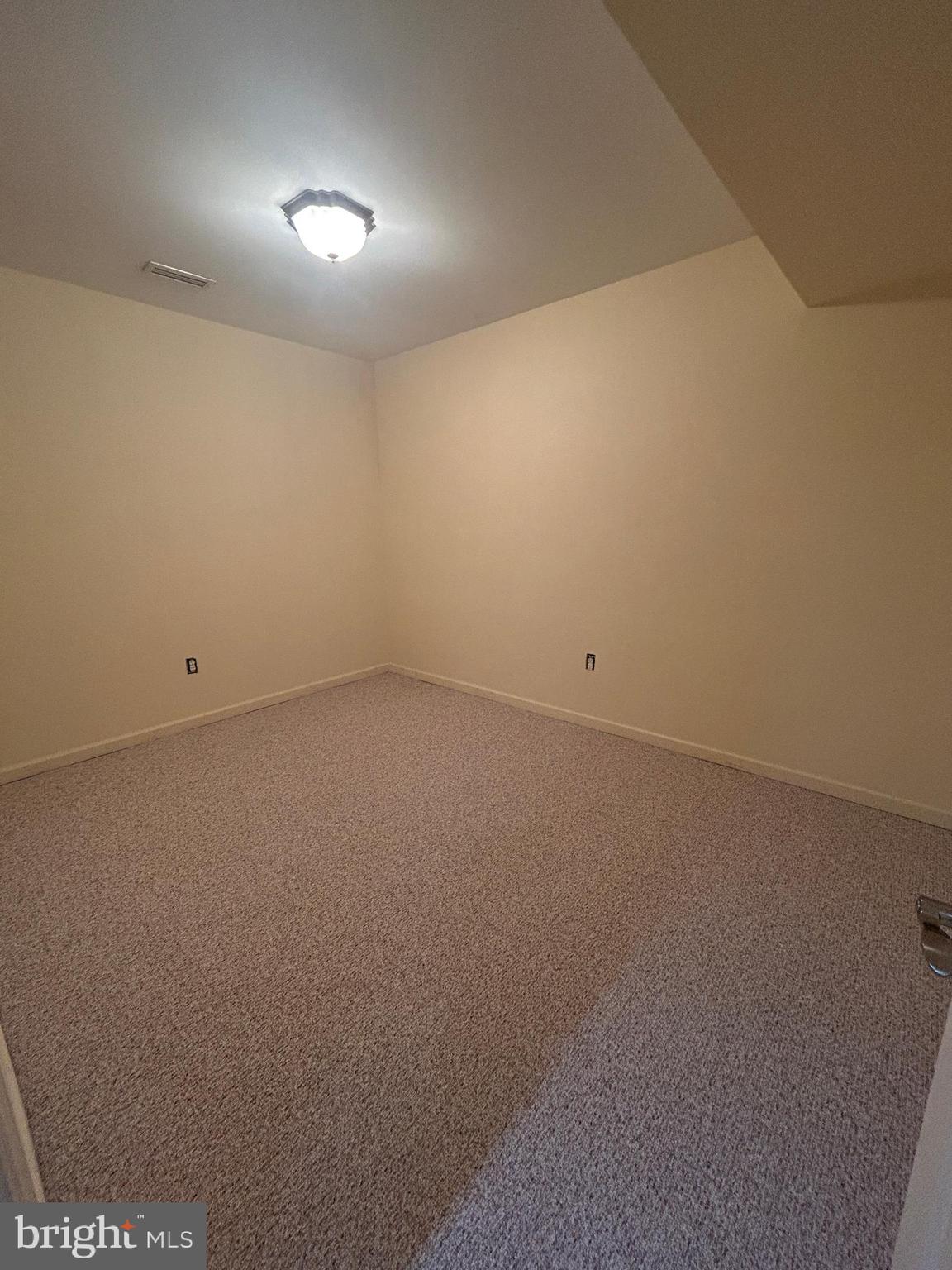 FAWN LAKE - Residential Lease