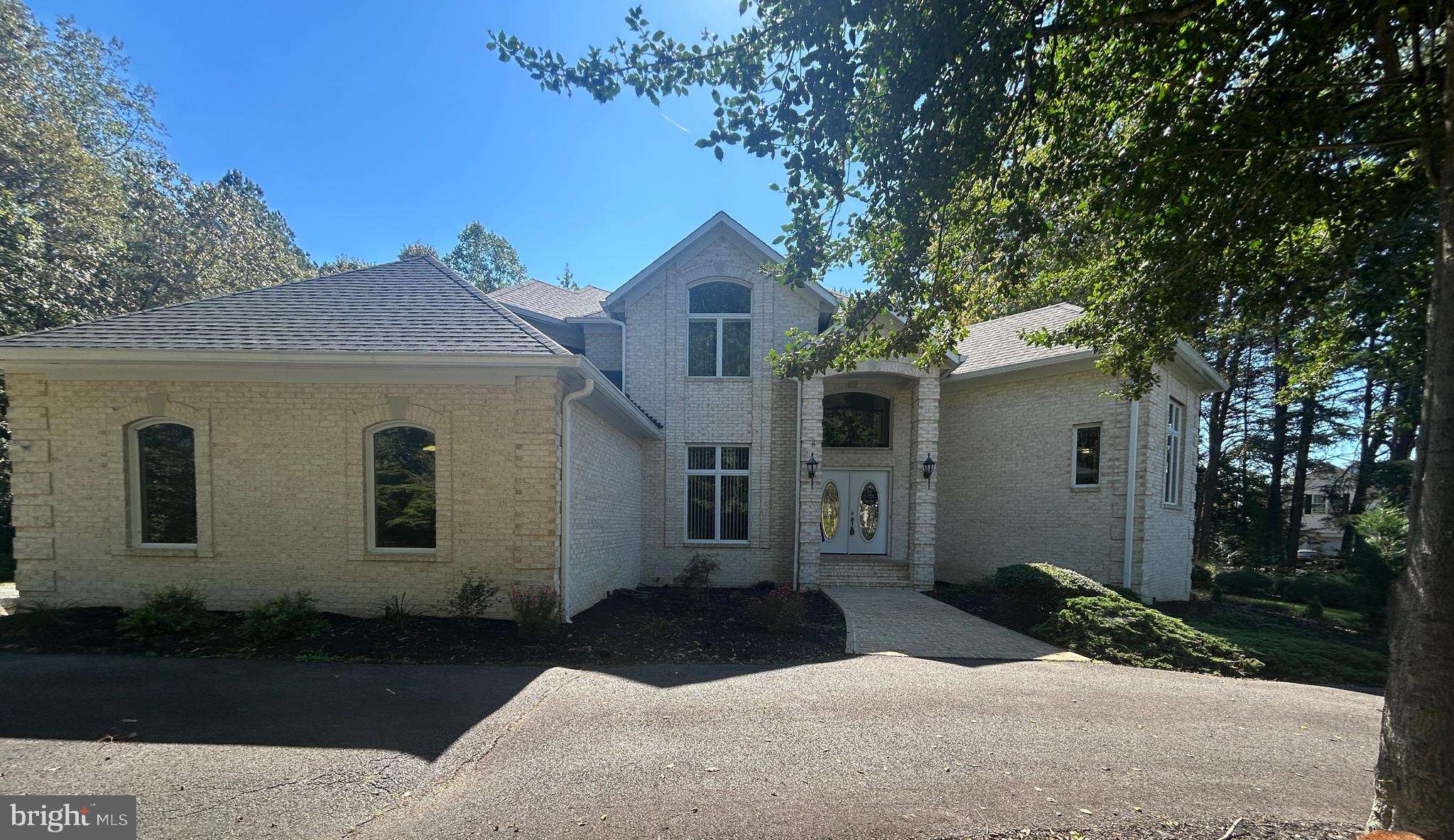 FAWN LAKE - Residential Lease