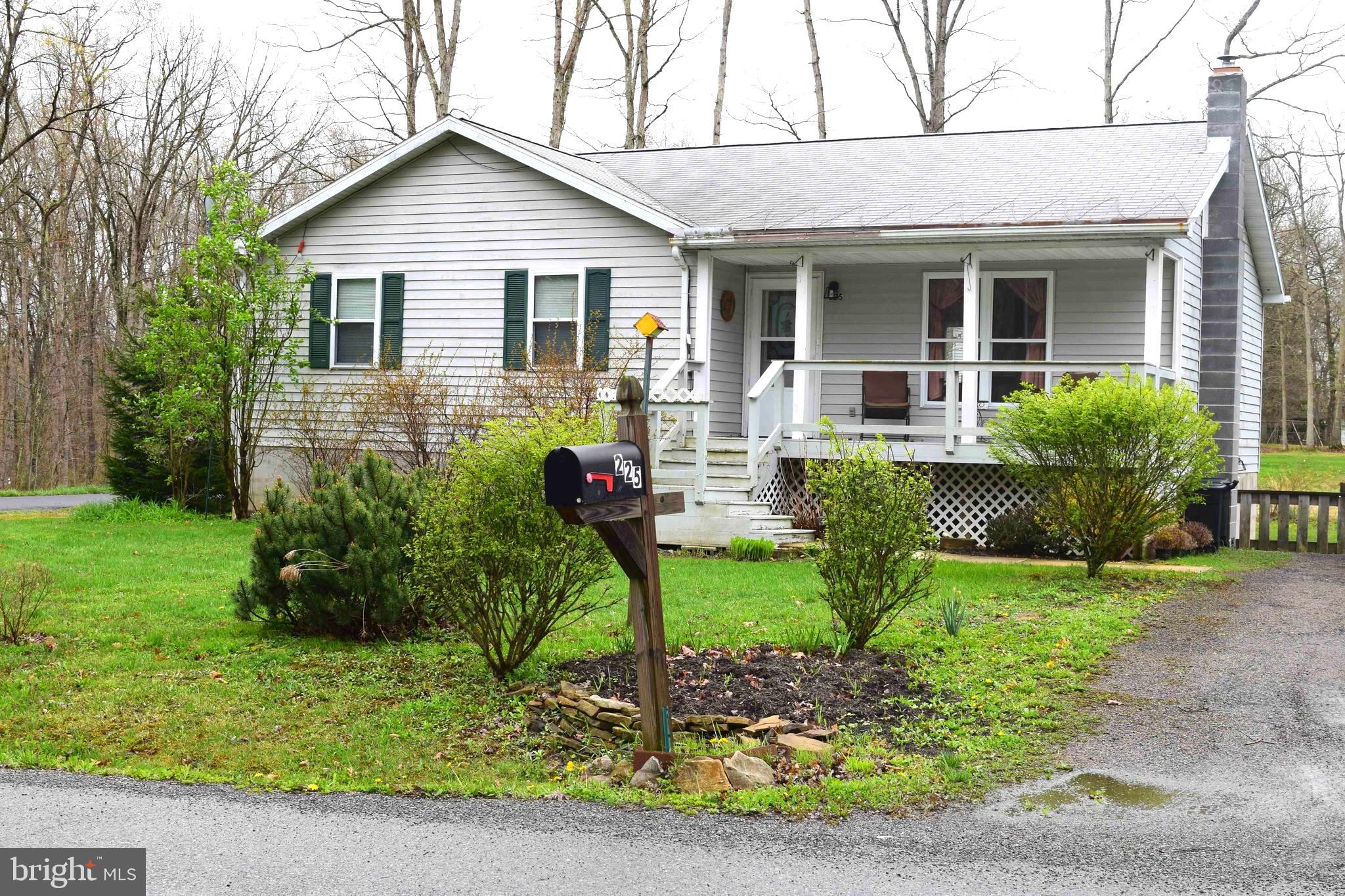 MOUNTAIN LAKE PARK - Residential