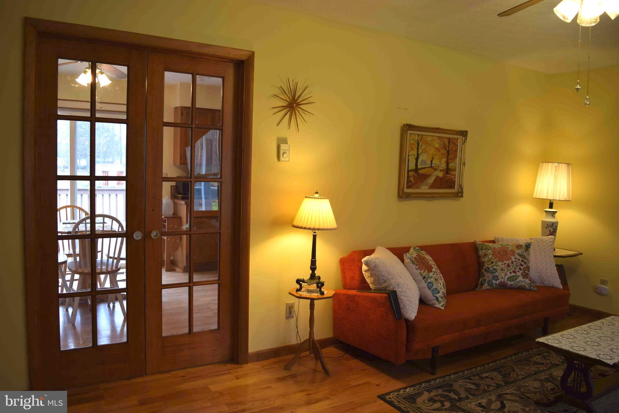 MOUNTAIN LAKE PARK - Residential