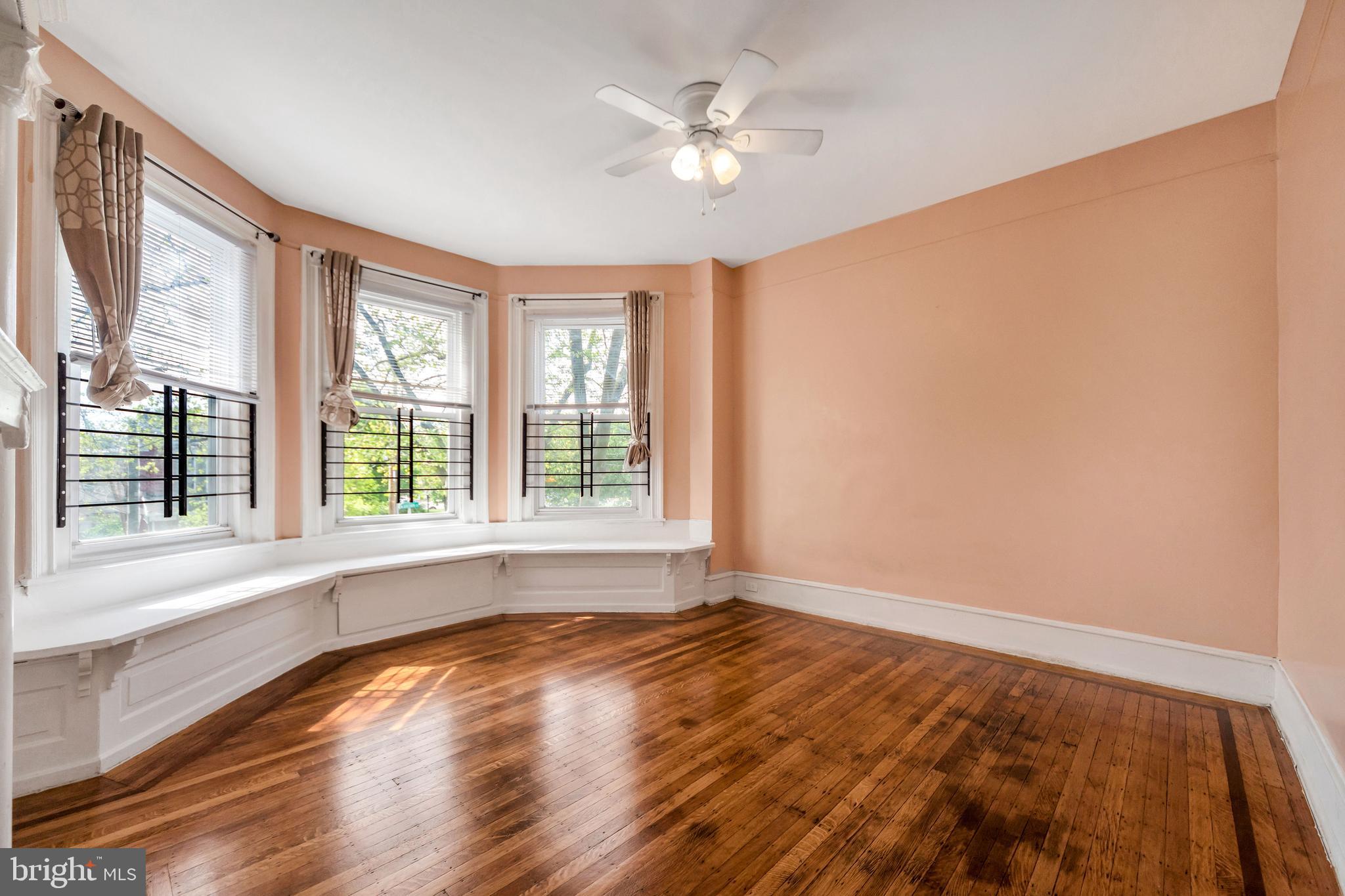 MILL CREEK - Residential