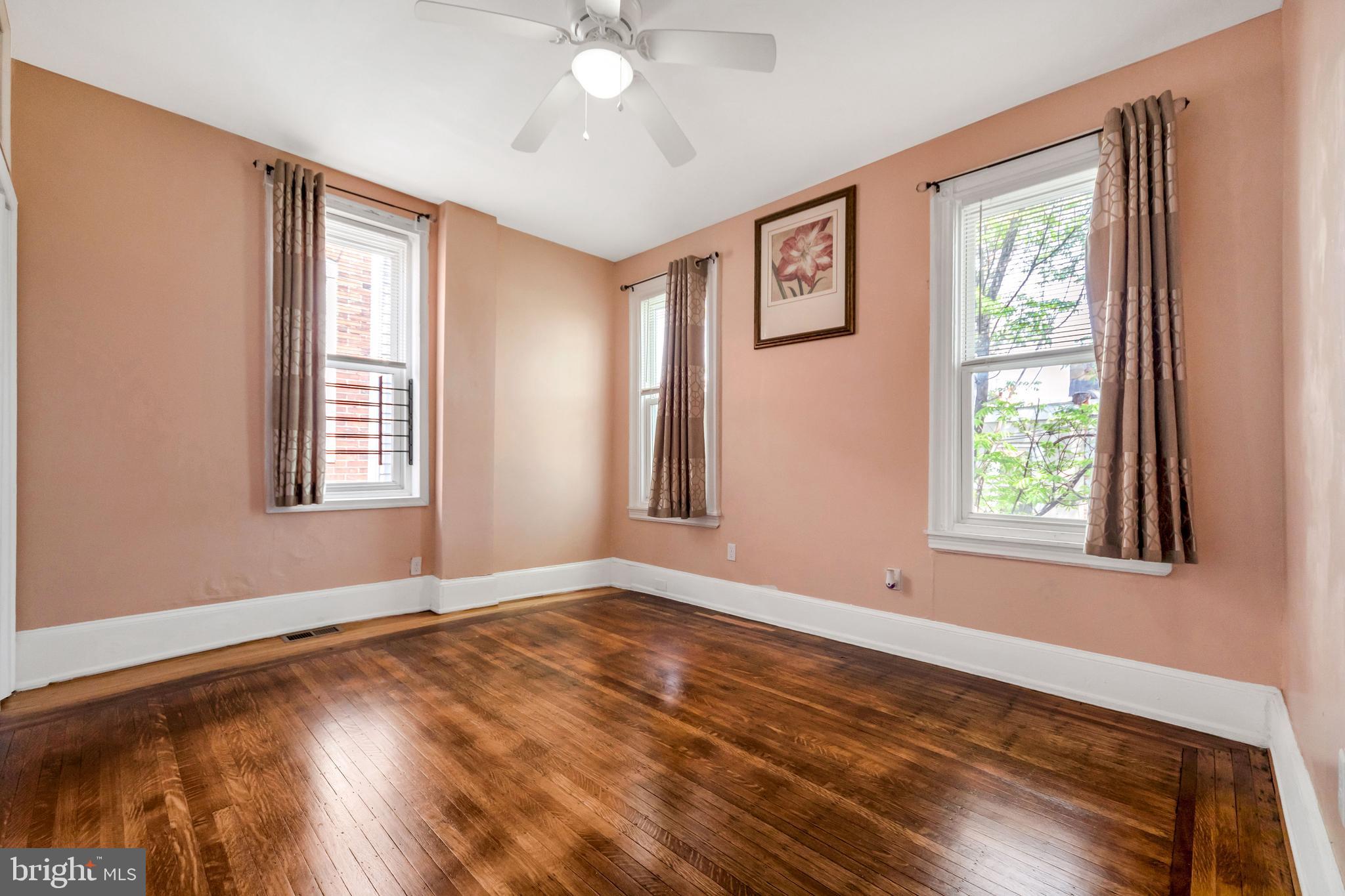 MILL CREEK - Residential