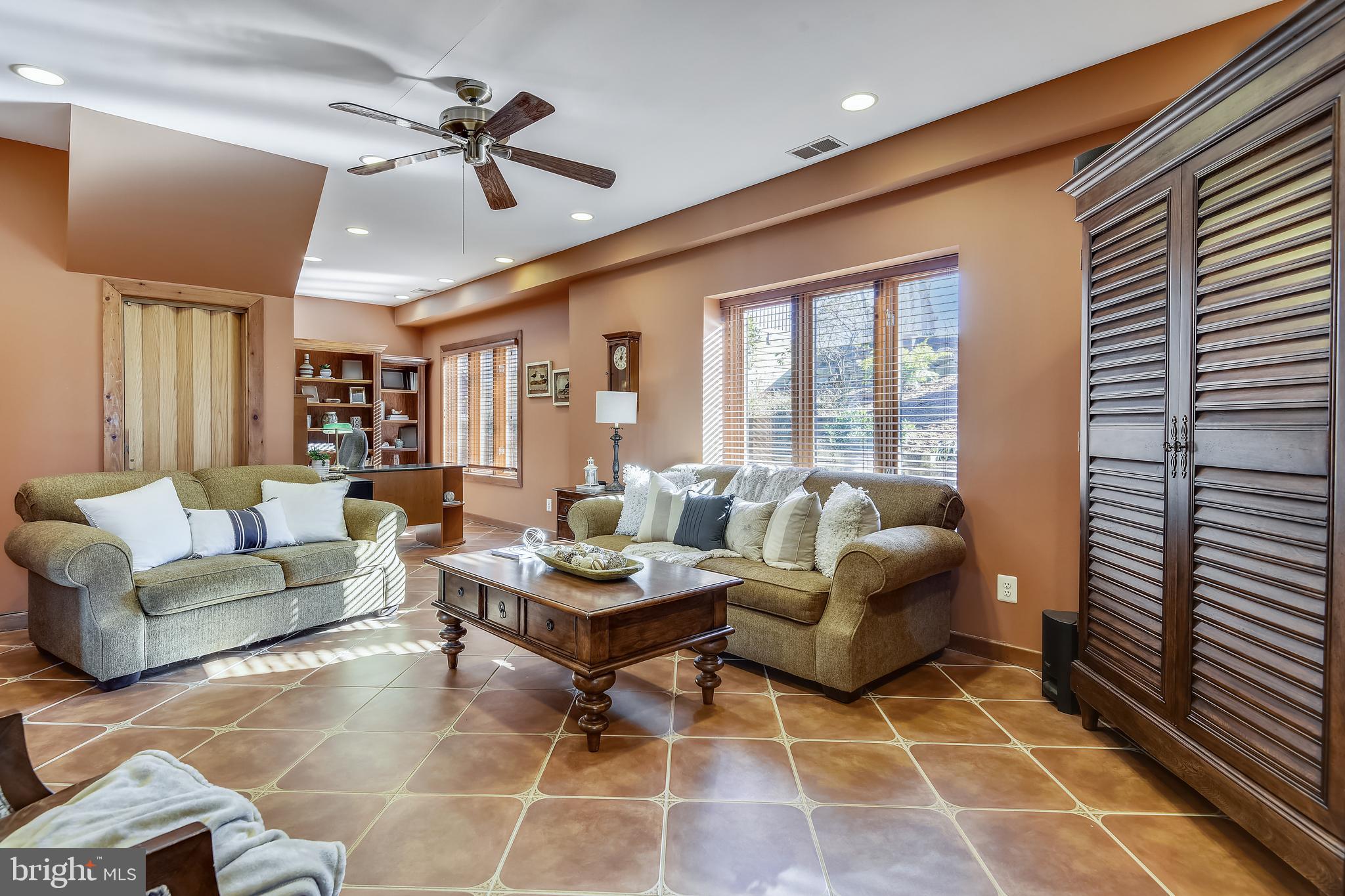 GLEBE HEIGHTS - Residential