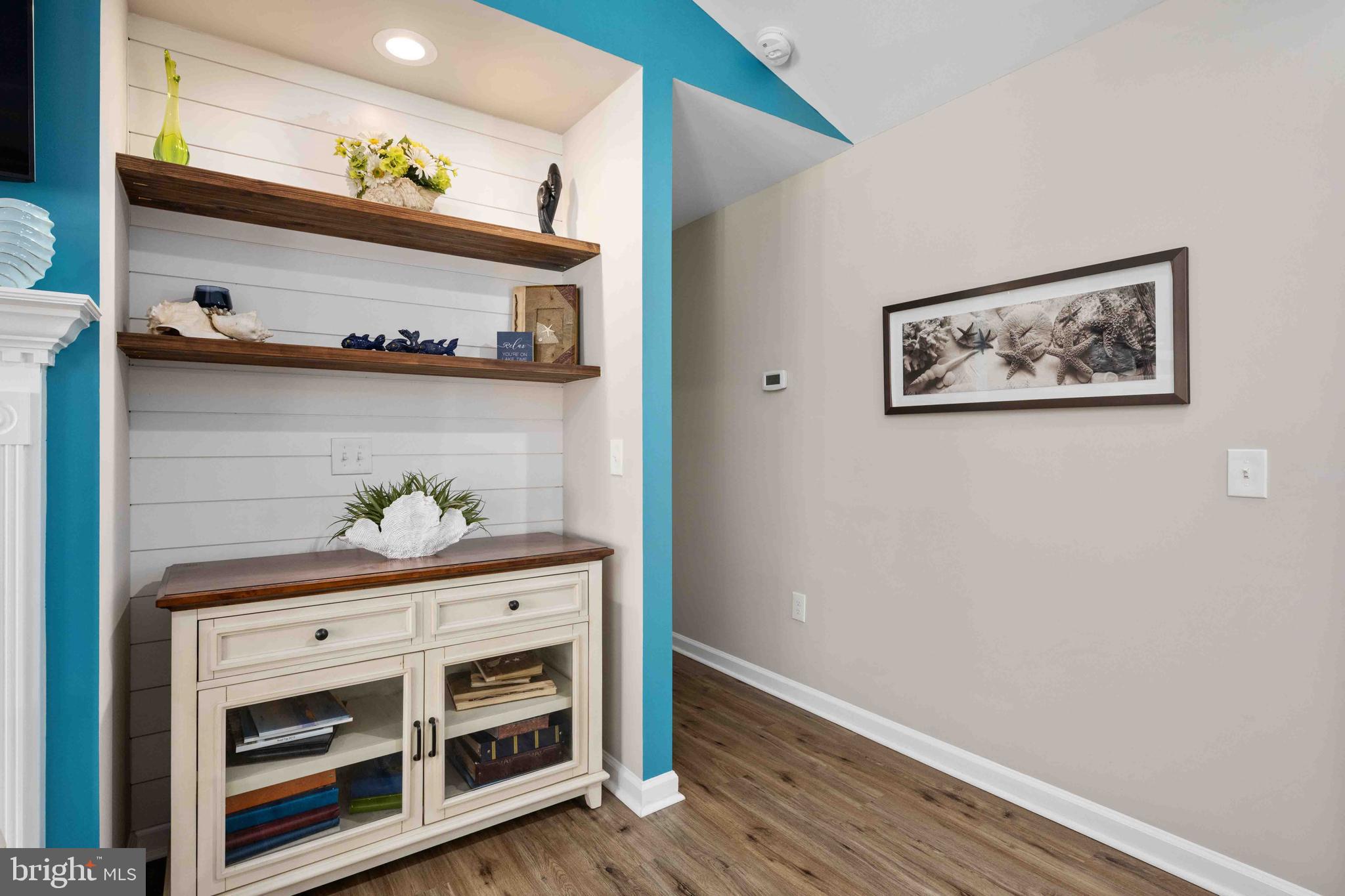 LAKE OF THE WOODS - Residential