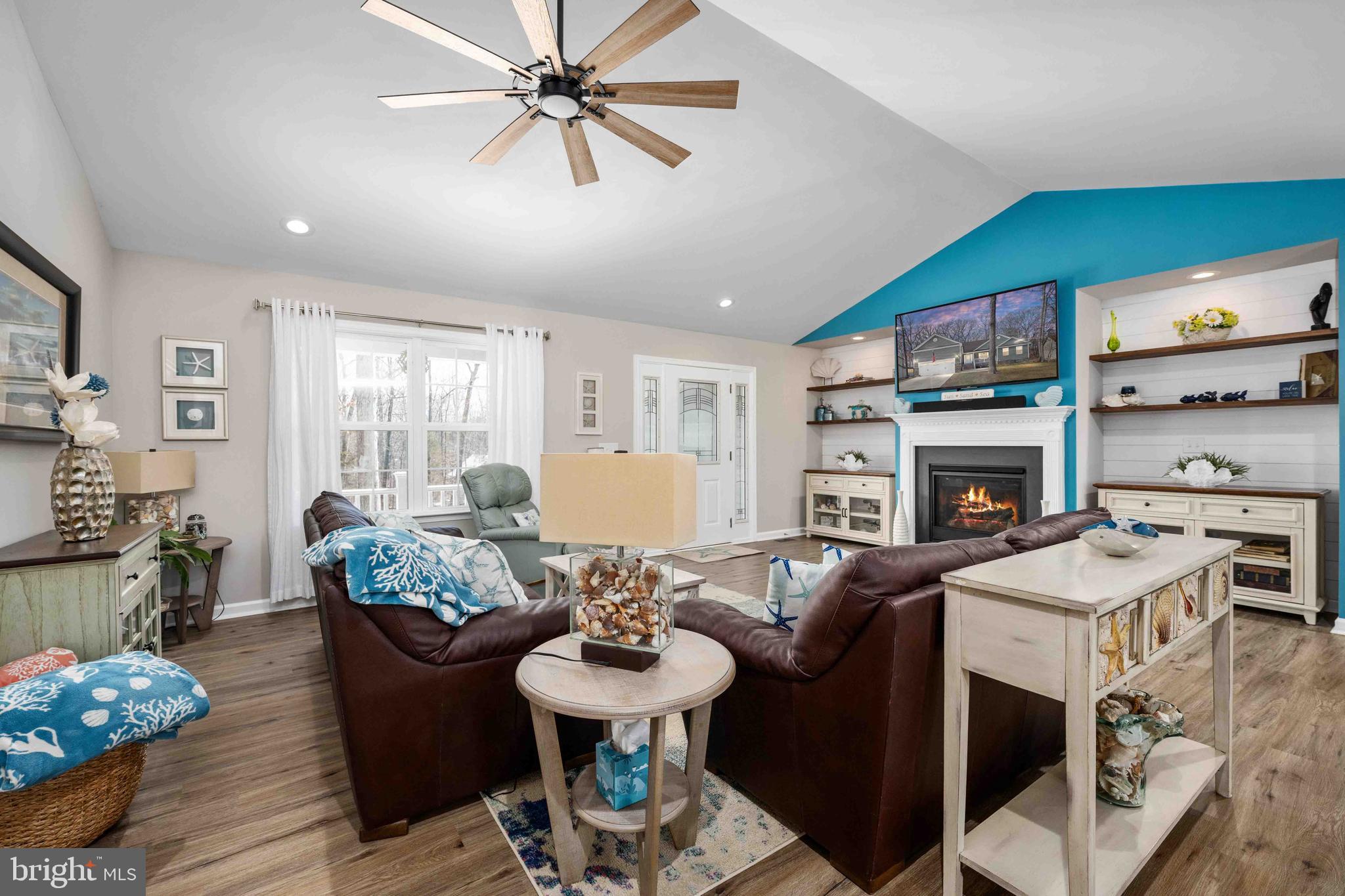 LAKE OF THE WOODS - Residential