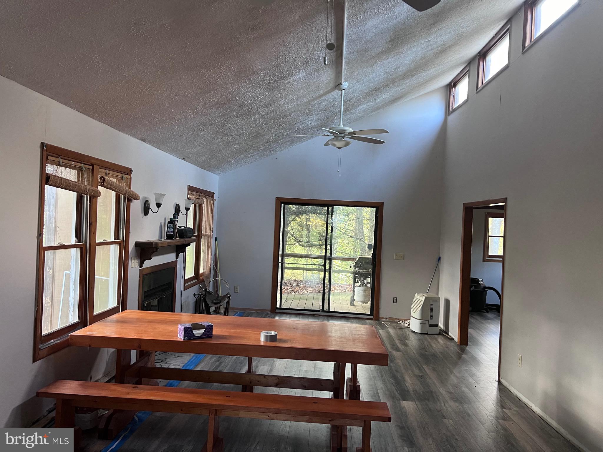 SLEEPY CREEK ORCHARD - Residential