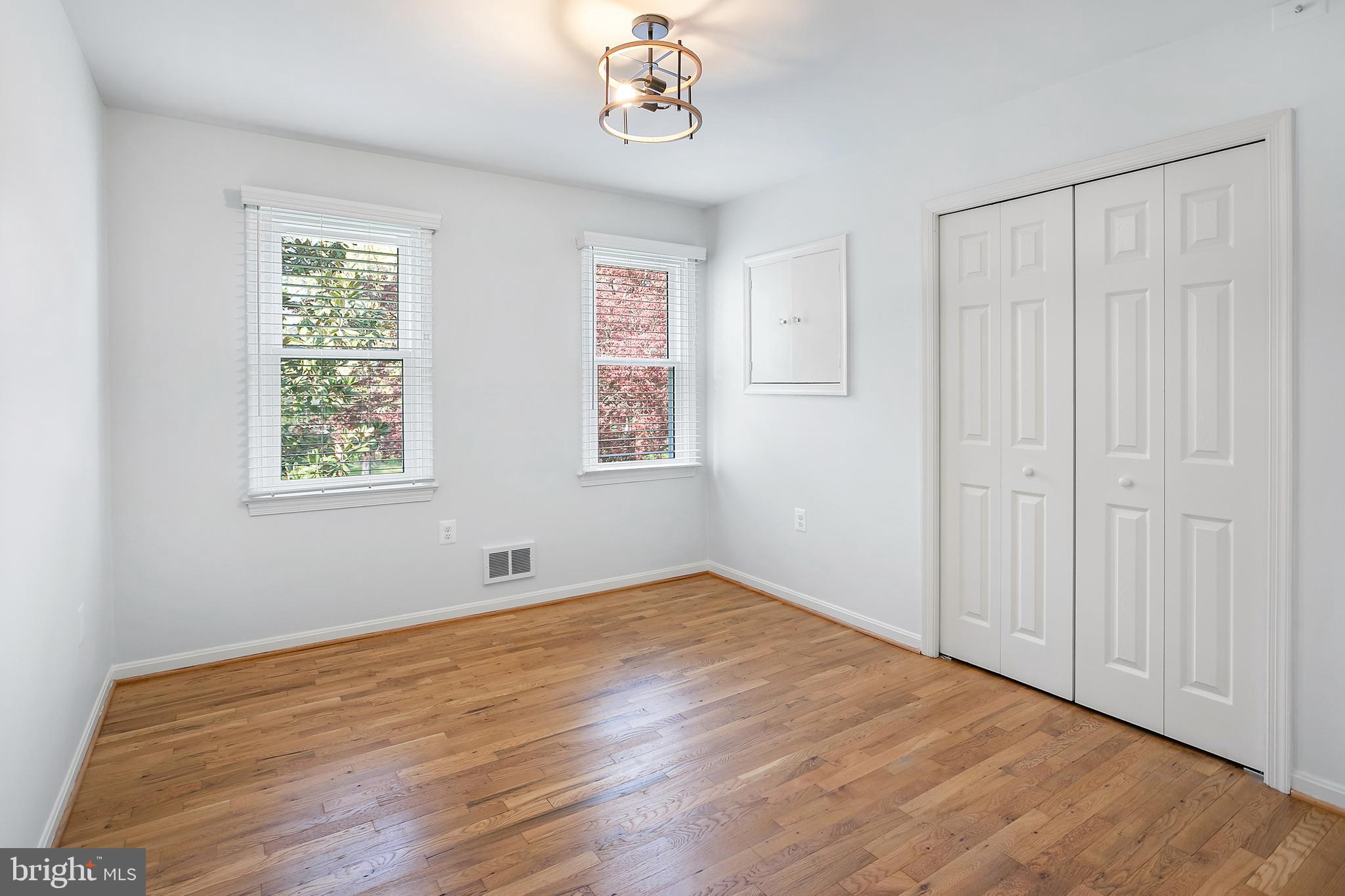 WINDING ORCHARD - Residential