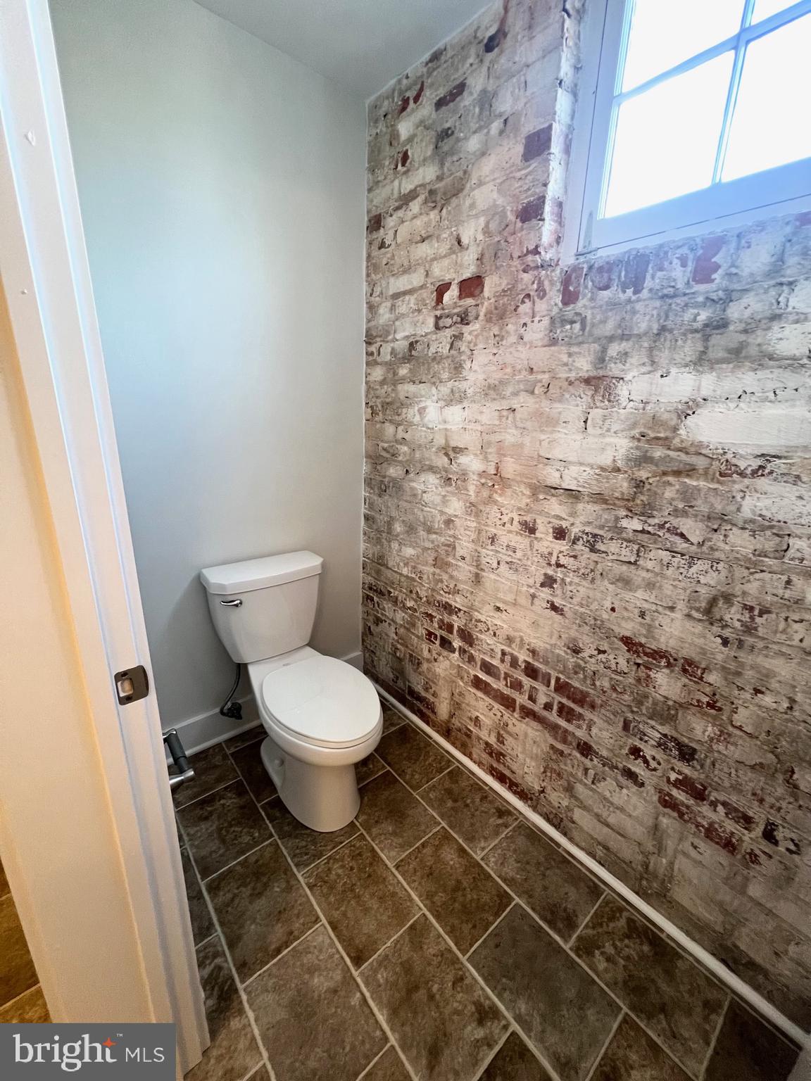 DOWNTOWN FREDERICKSBURG - Residential Lease