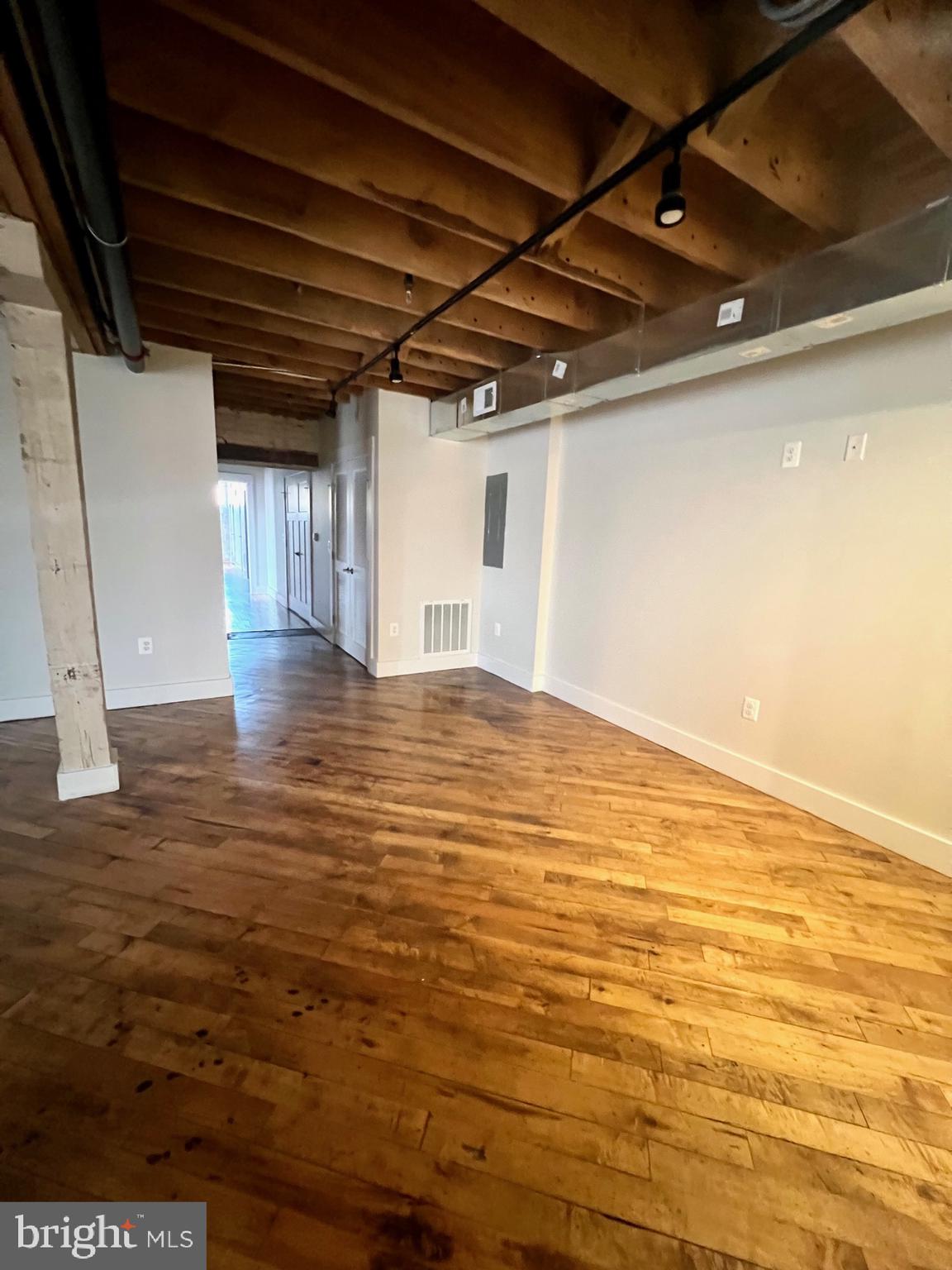 DOWNTOWN FREDERICKSBURG - Residential Lease