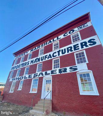 DOWNTOWN FREDERICKSBURG - Residential Lease