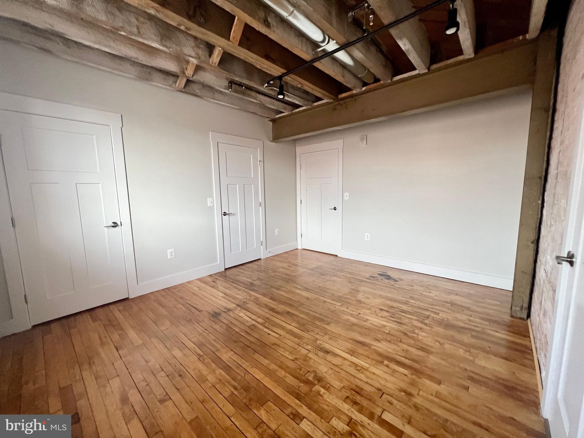 DOWNTOWN FREDERICKSBURG - Residential Lease