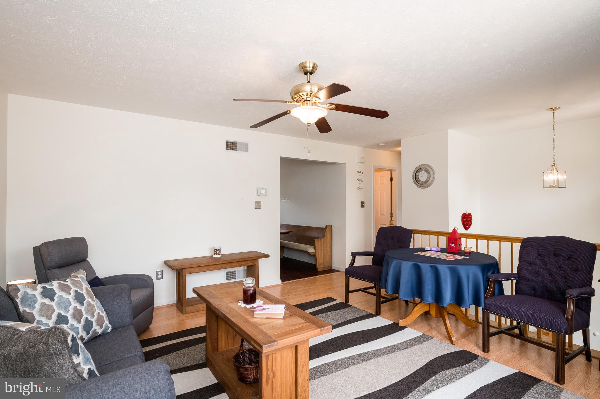 HARBOUR OAKS - Residential