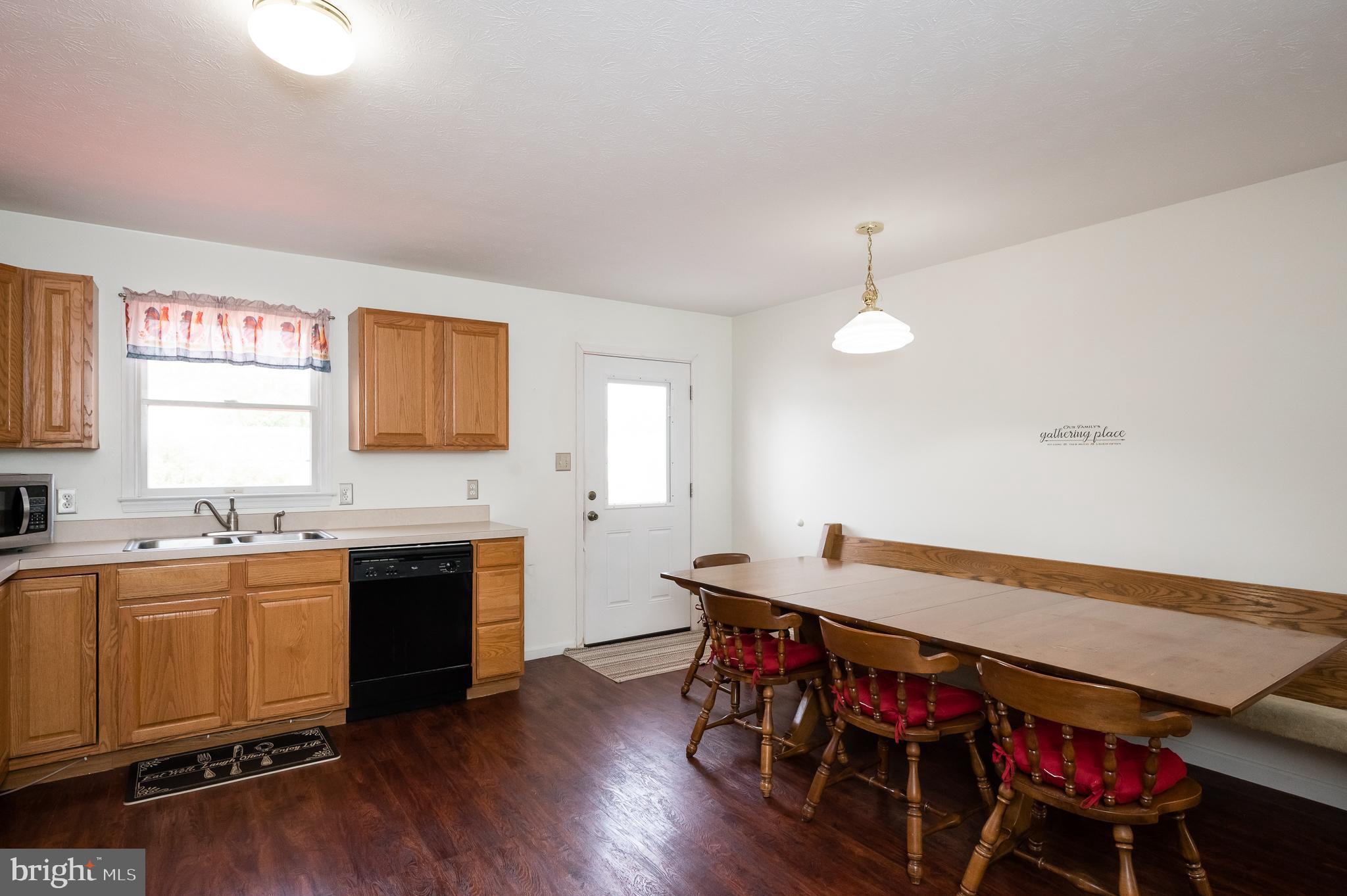 HARBOUR OAKS - Residential