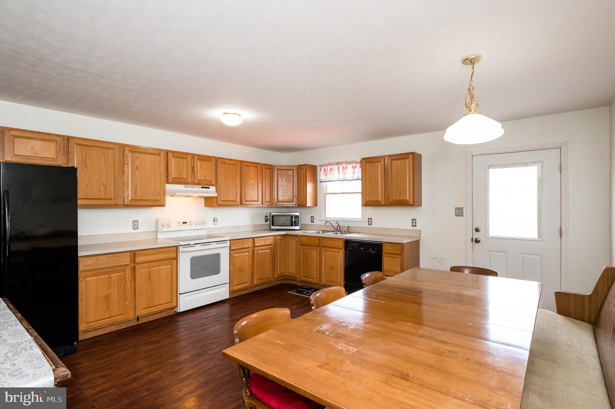 HARBOUR OAKS - Residential