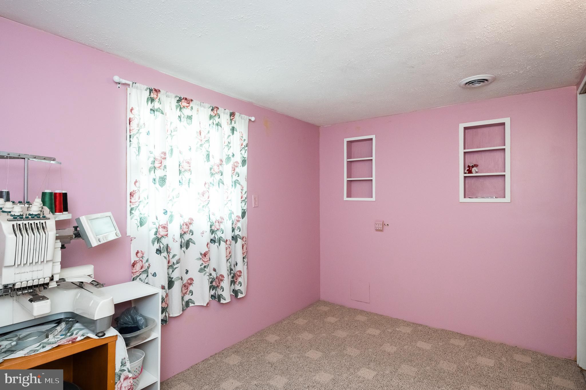 HARBOUR OAKS - Residential