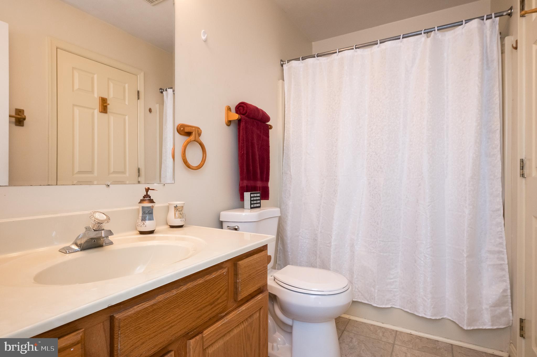 HARBOUR OAKS - Residential