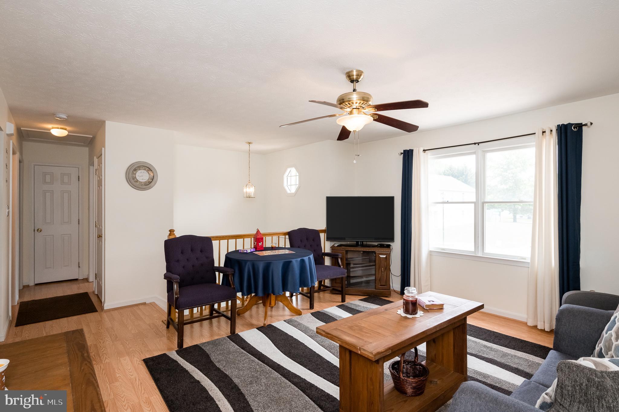 HARBOUR OAKS - Residential