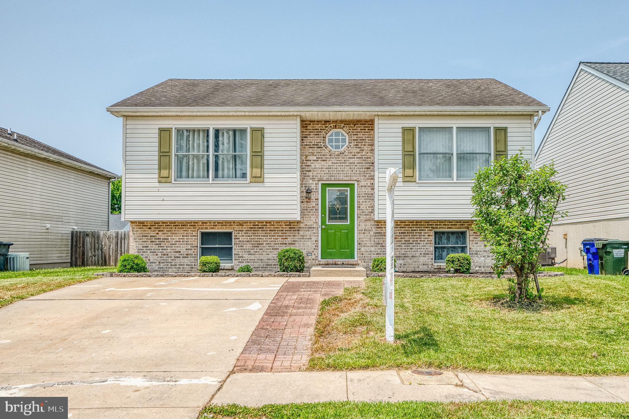 HARBOUR OAKS - Residential