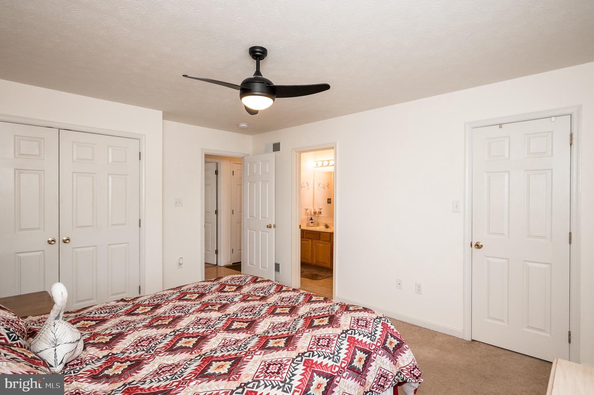 HARBOUR OAKS - Residential