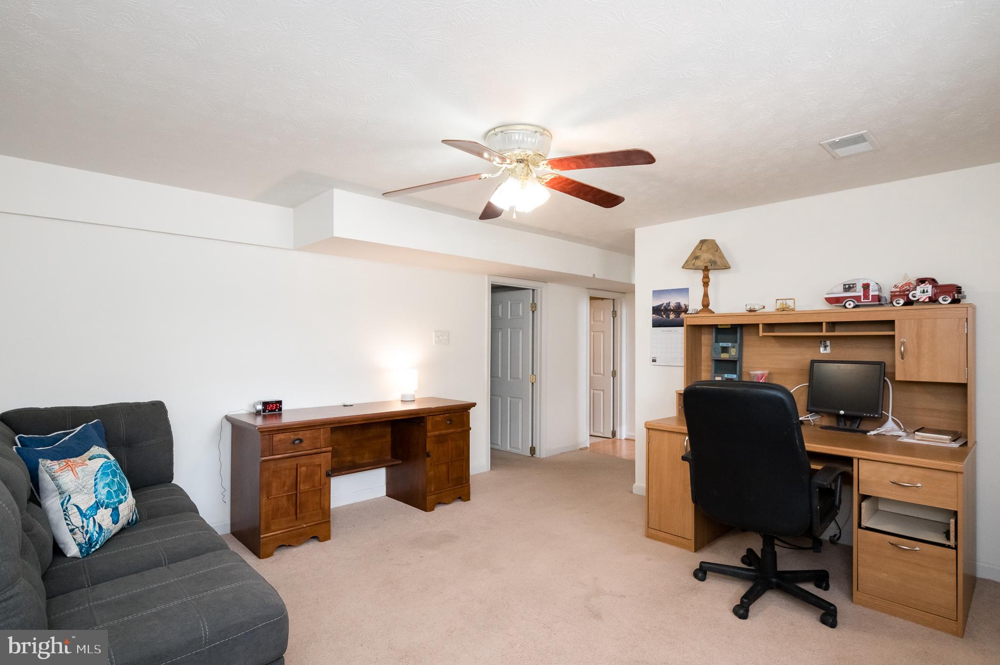 HARBOUR OAKS - Residential