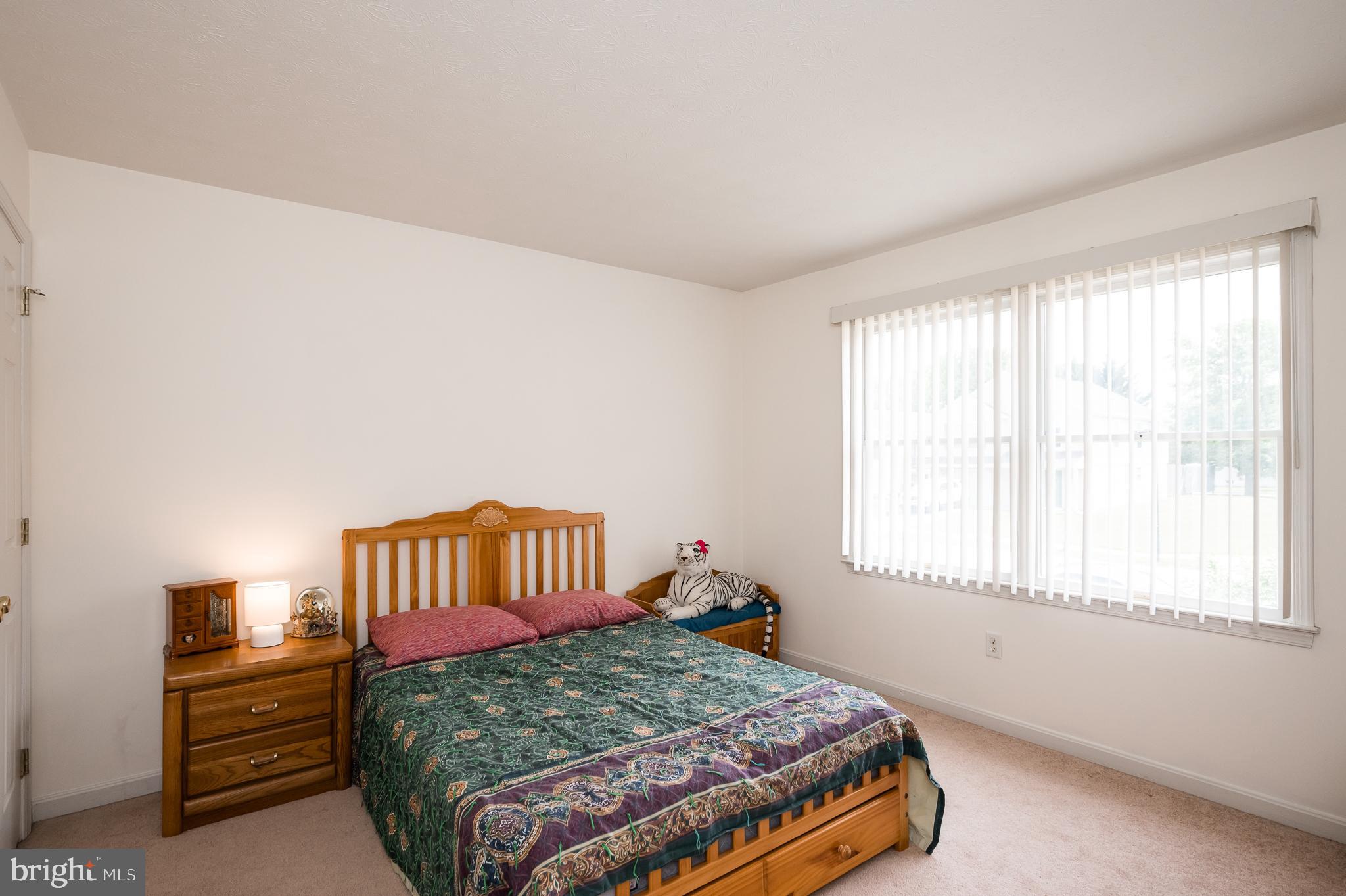 HARBOUR OAKS - Residential