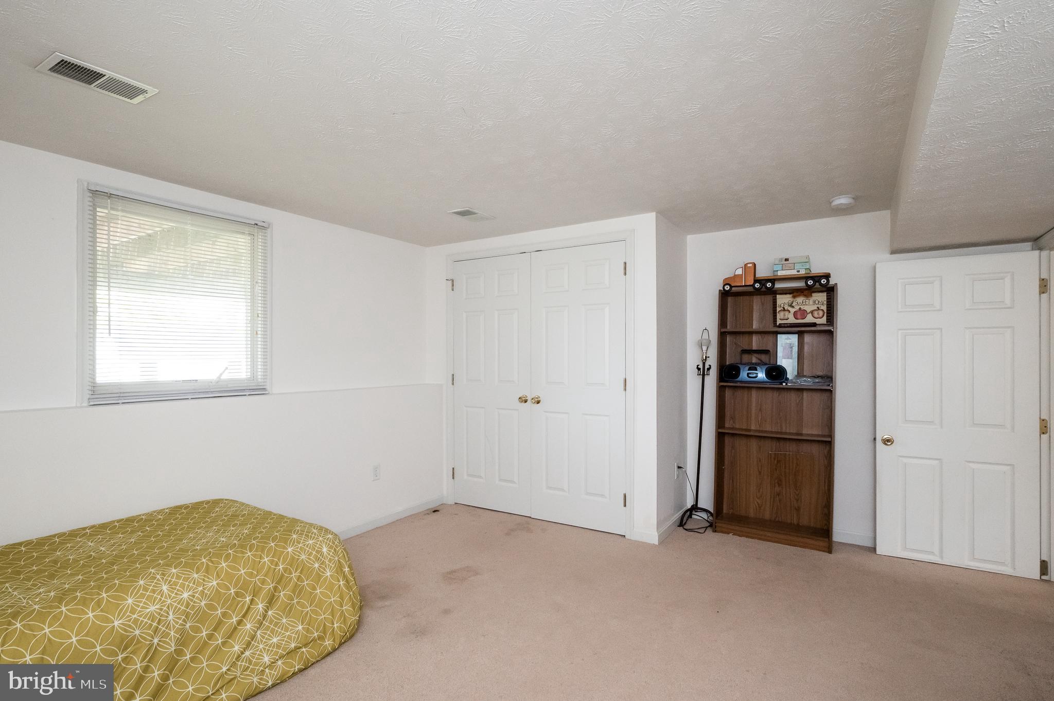 HARBOUR OAKS - Residential