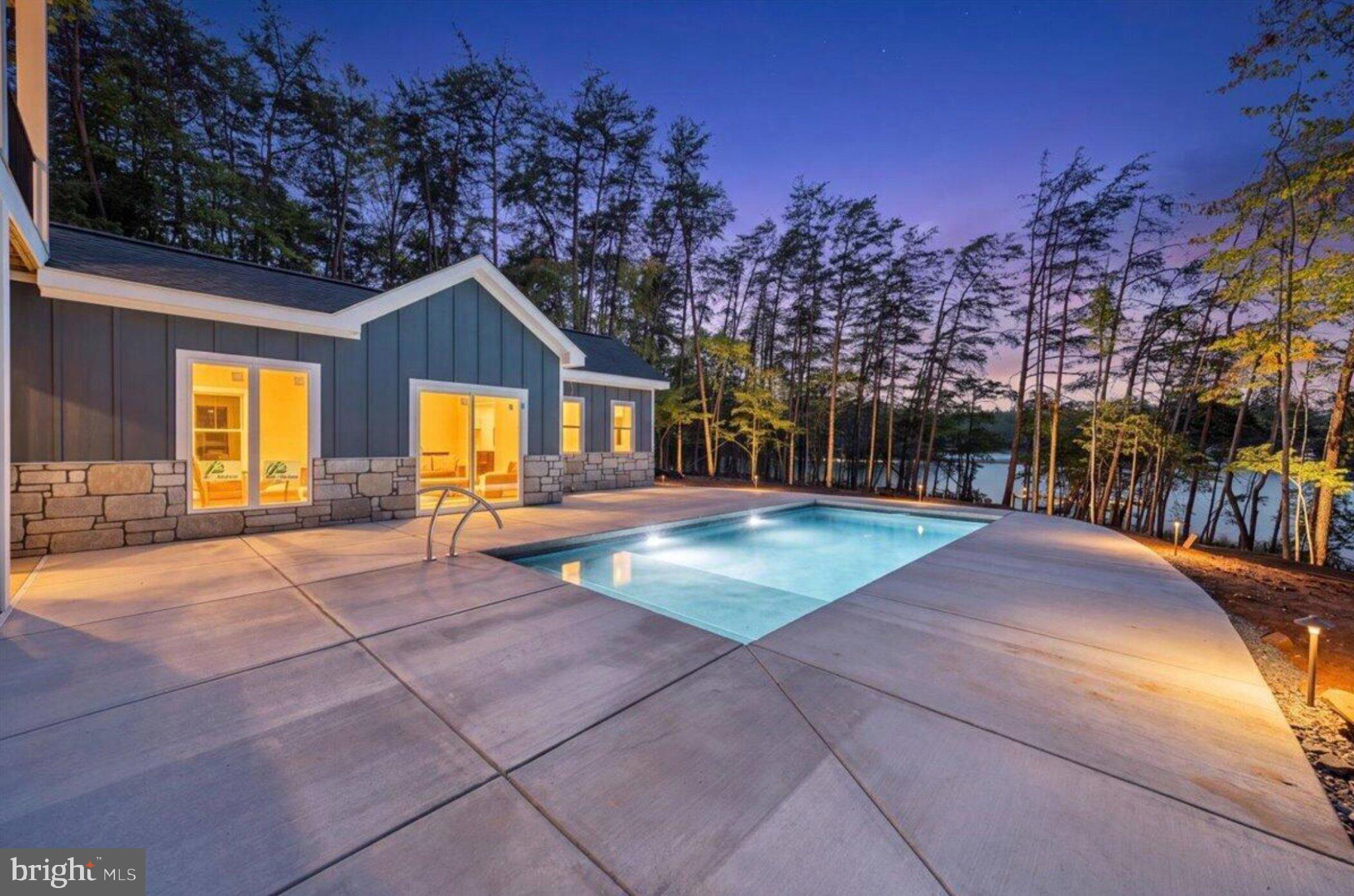 200 SWEETWATER DRIVE