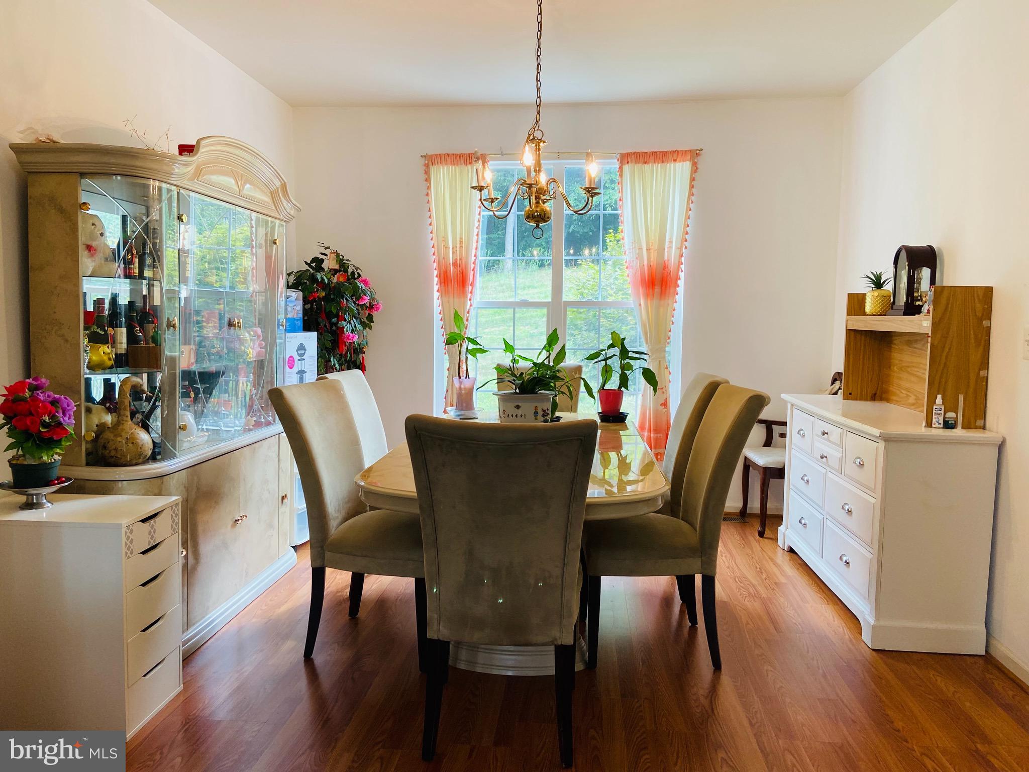 COLLINGTON - Residential Lease