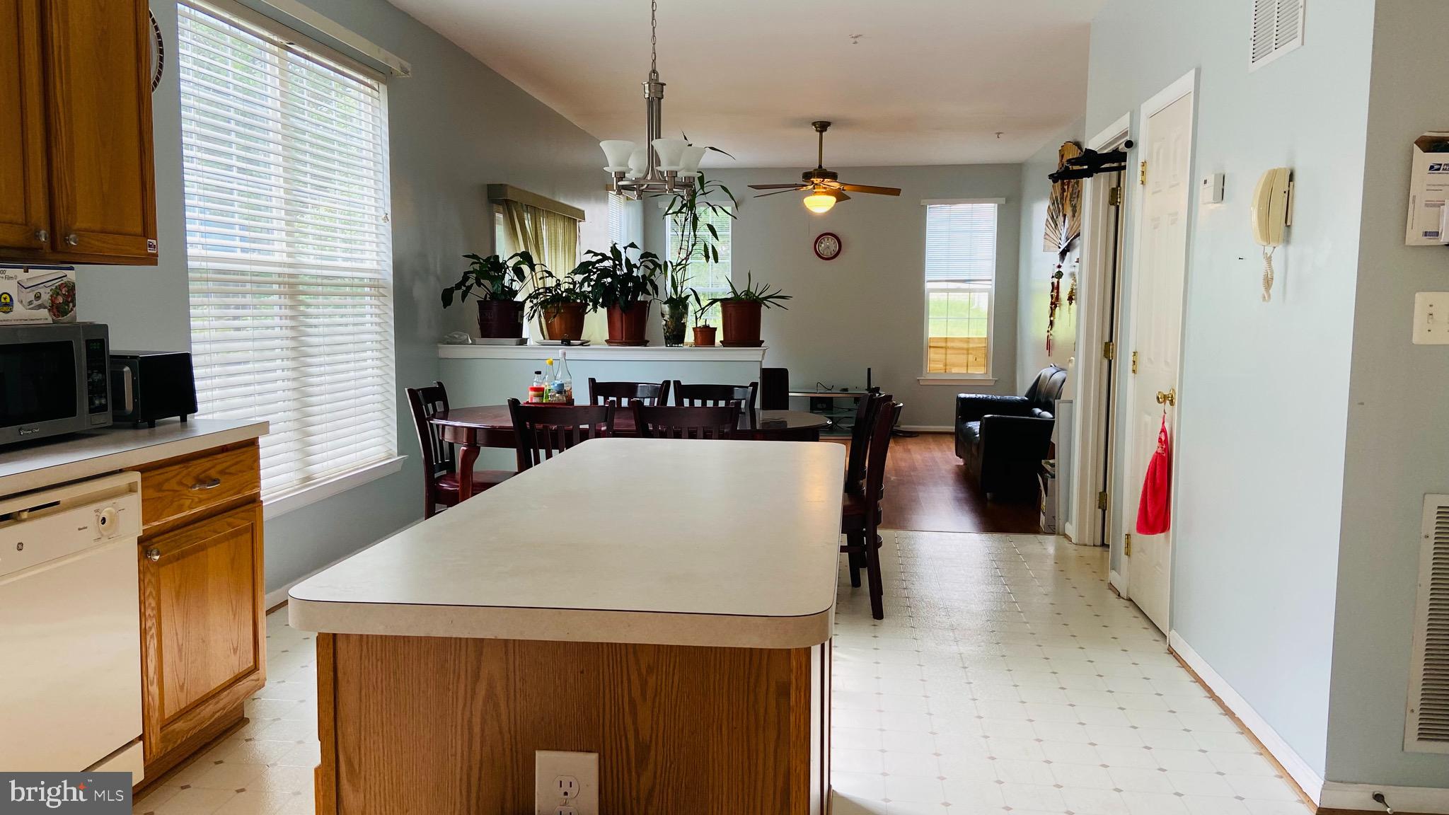 COLLINGTON - Residential Lease