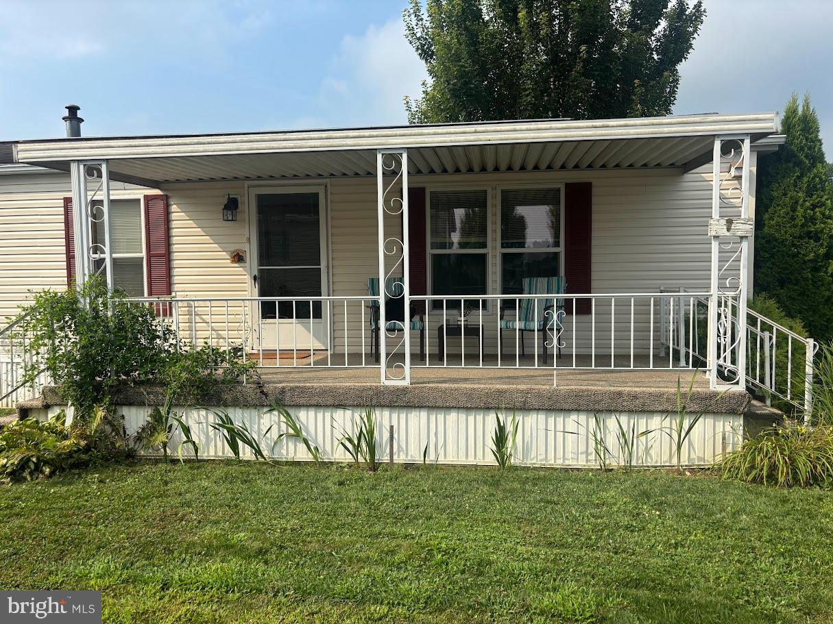 70 SNYDER LANE 17