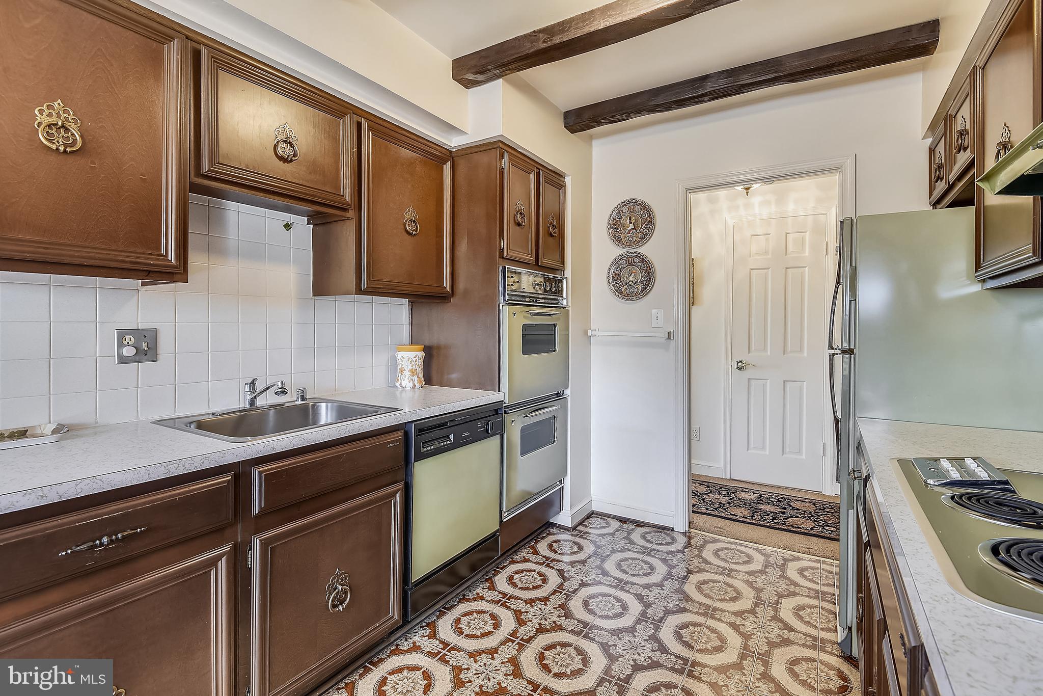 KENTON SQUARE - Residential