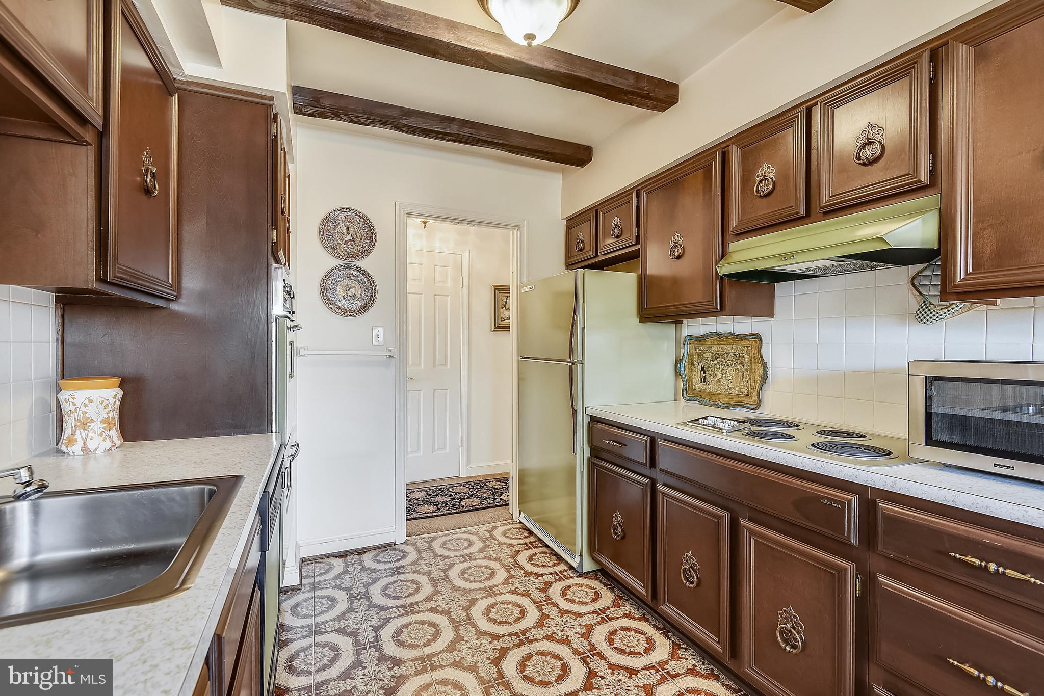 KENTON SQUARE - Residential