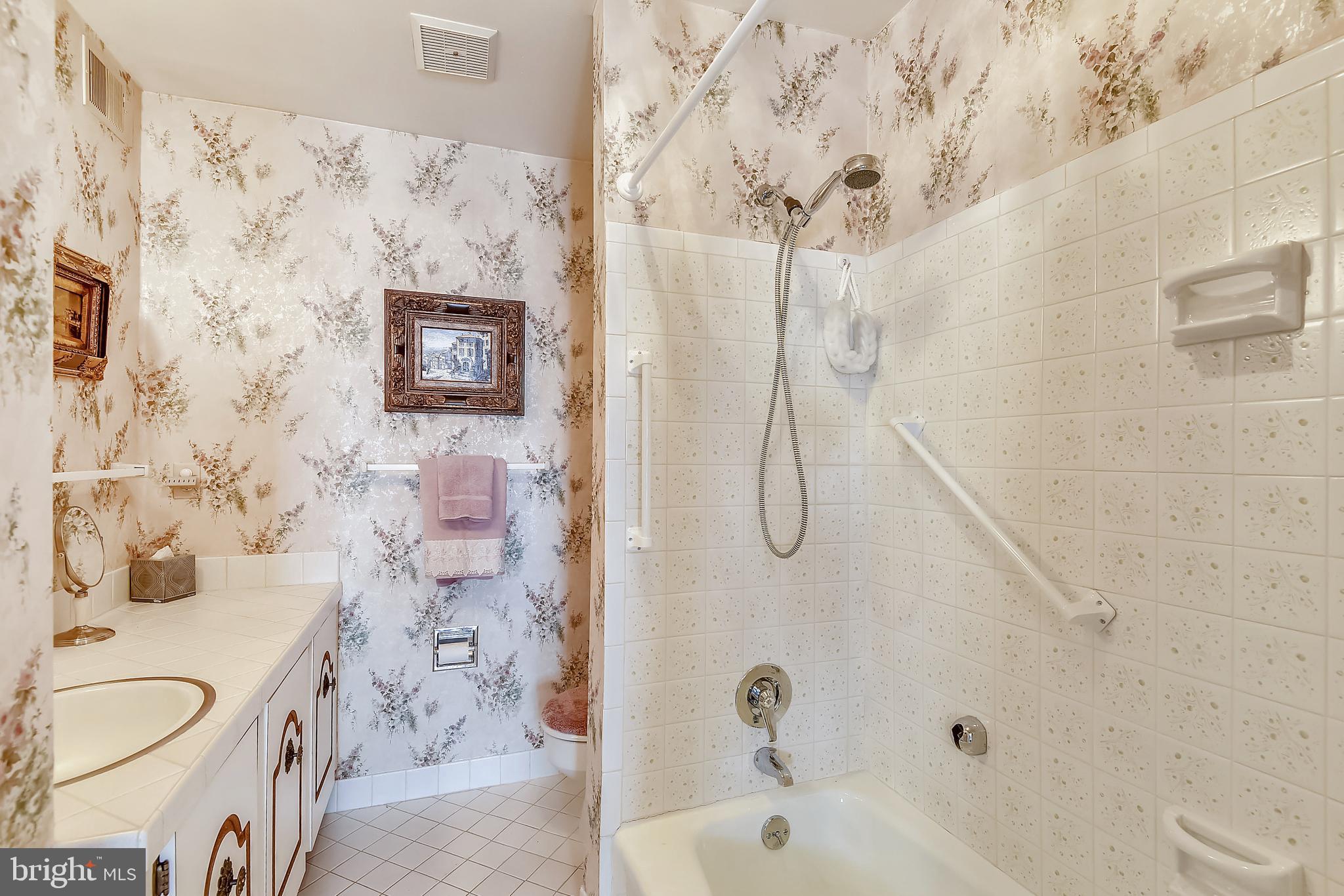 KENTON SQUARE - Residential