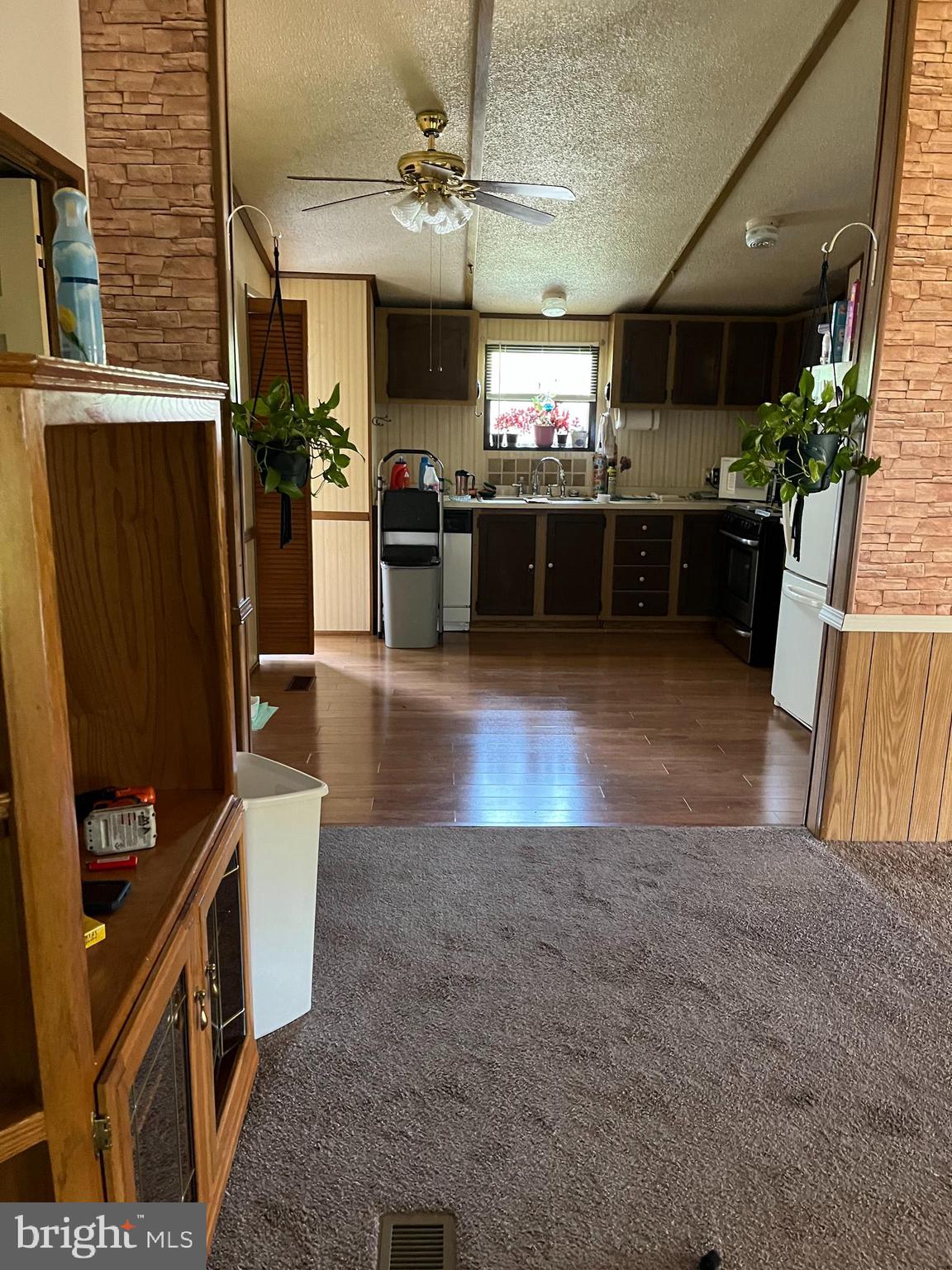 MILL CREEK ESTATES - Residential