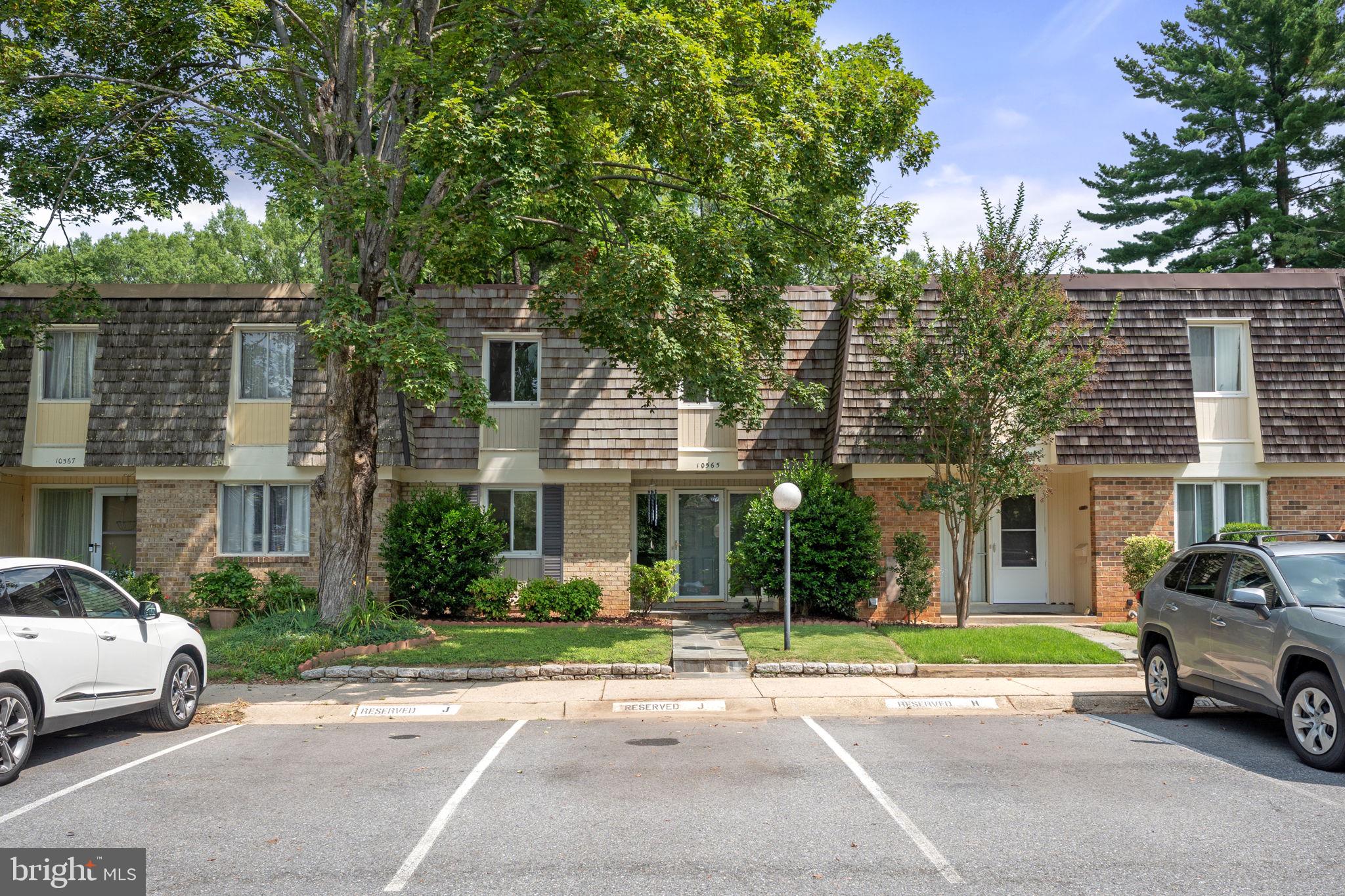 10565 CAMBRIDGE COURT