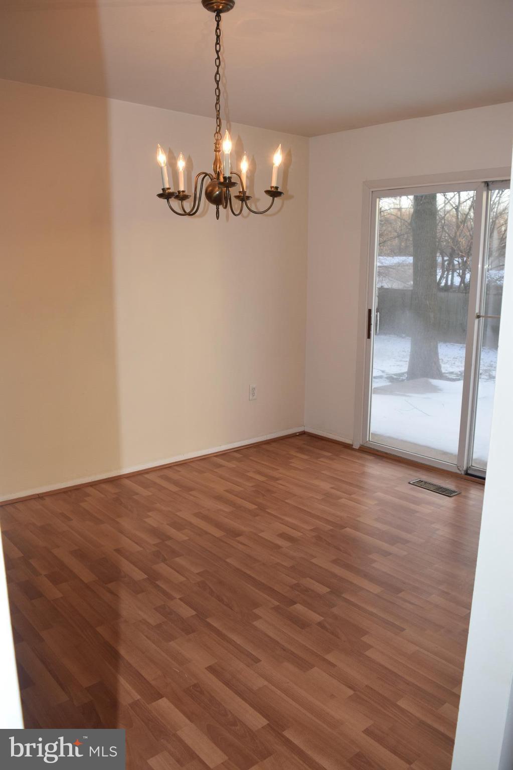 FOUR SEASONS ESTATES - Residential Lease