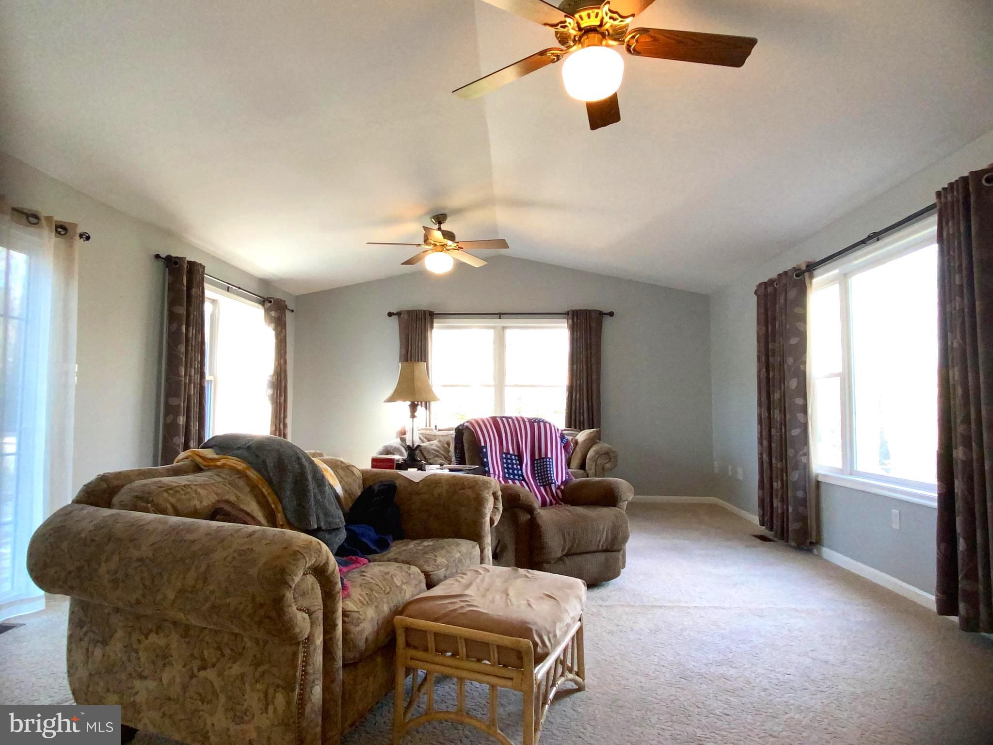 QUEEN ARBOR - Residential