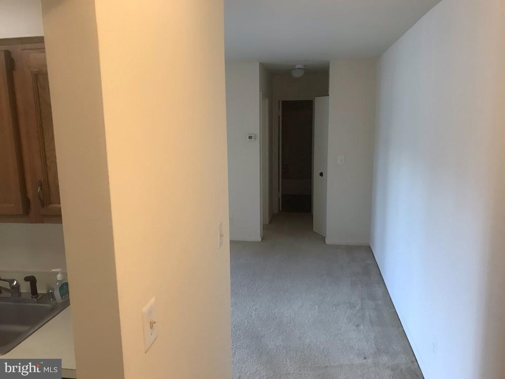 6091 MAJORS LANE E 5