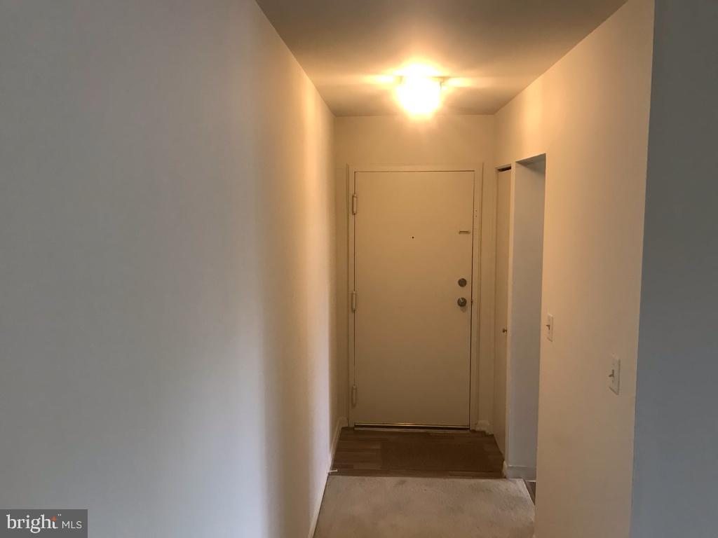 6091 MAJORS LANE E 5