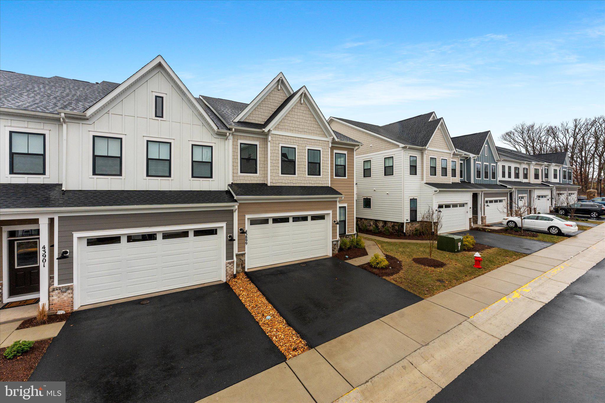 43899 SIREN SONG TERRACE