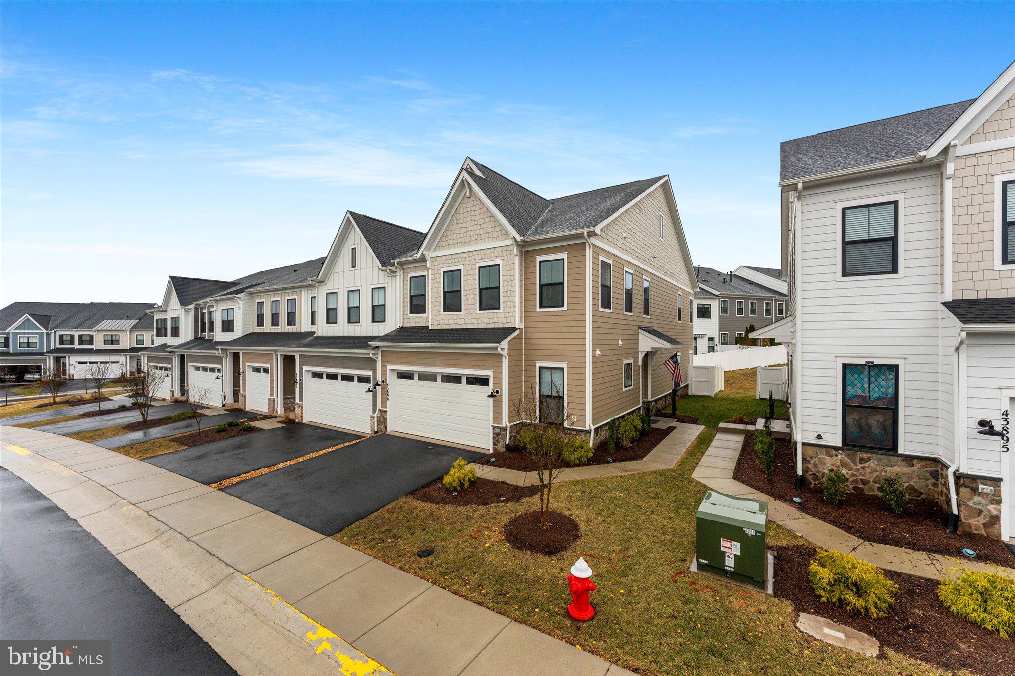 43899 SIREN SONG TERRACE