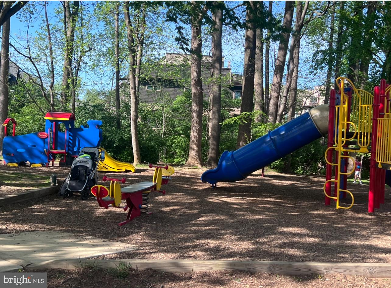 NORTH BETHESDA GROVE - Residential